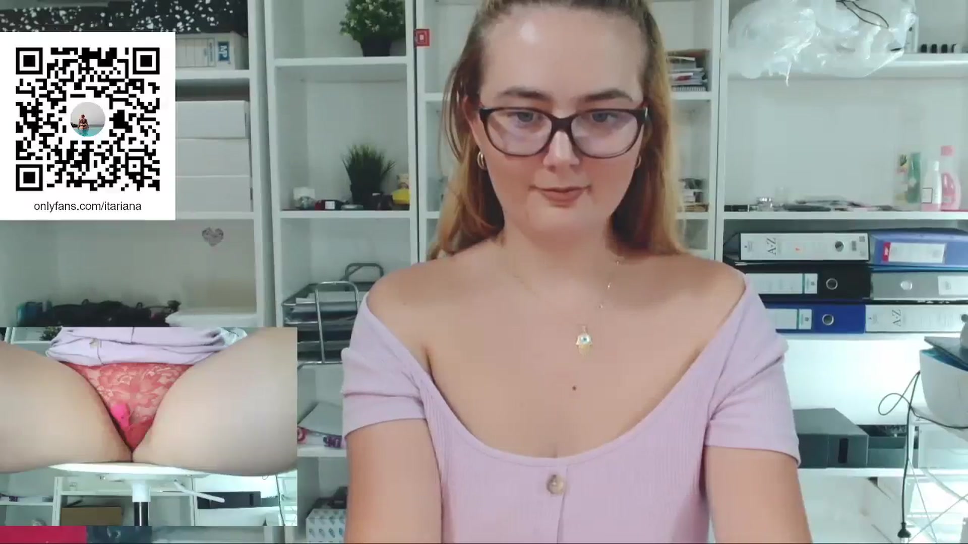Gallery image thumbnail from IT_Ariana's myfreecams stream on, 08/17/2023, 20:14 image 8 of 20