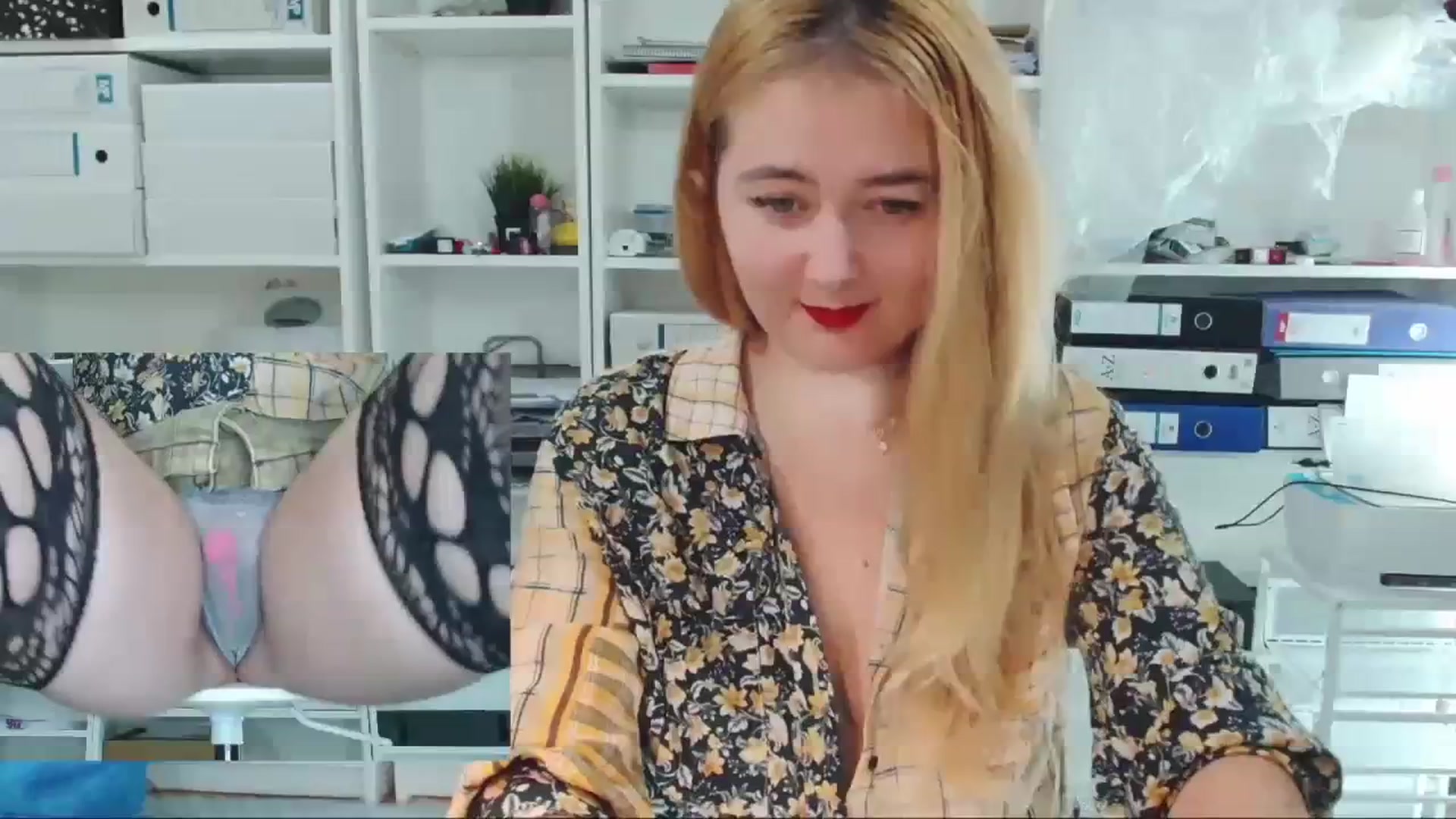 Gallery image thumbnail from IT_Ariana's myfreecams stream on, 11/06/2023, 21:09 image 1 of 20