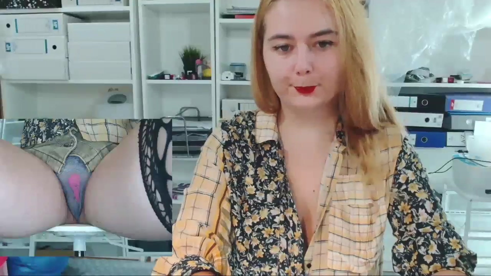 Gallery image thumbnail from IT_Ariana's myfreecams stream on, 11/06/2023, 21:09 image 12 of 20