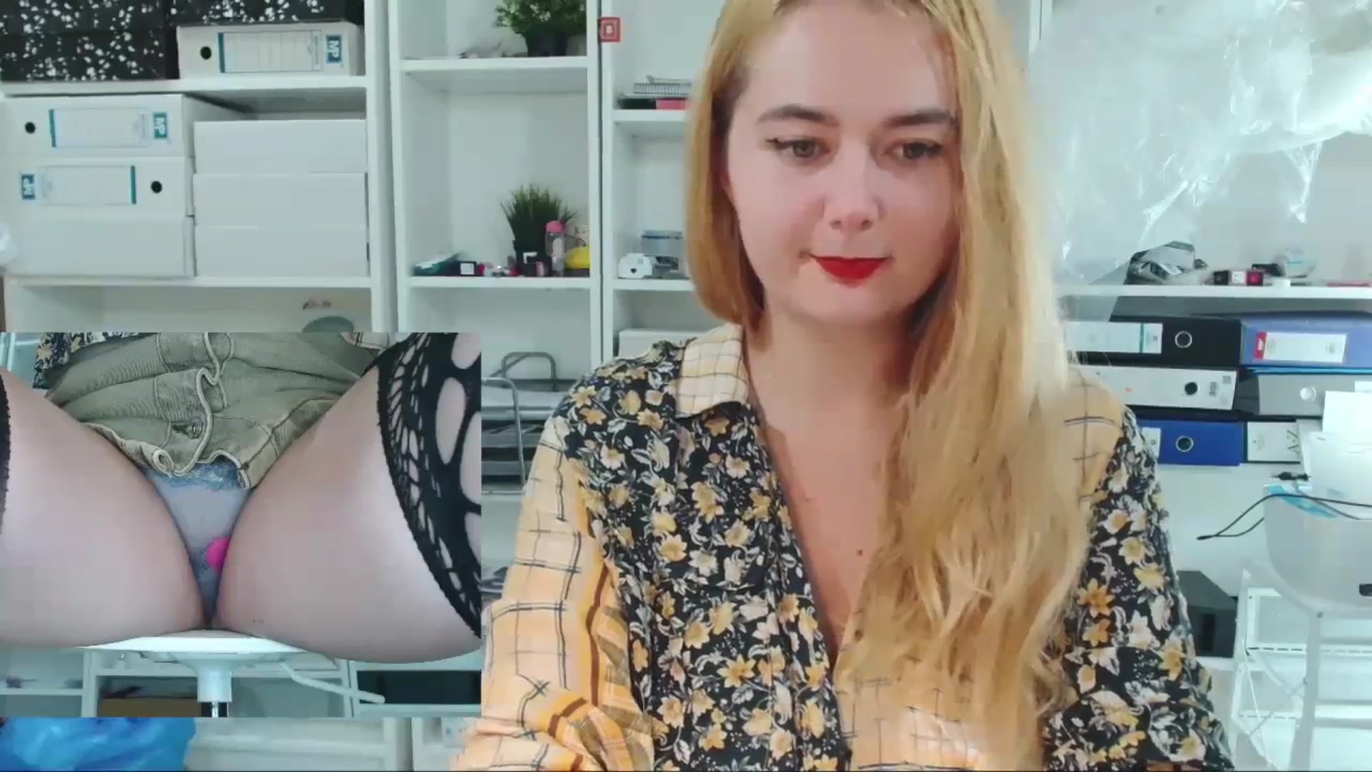 Gallery image thumbnail from IT_Ariana's myfreecams stream on, 11/06/2023, 22:27 image 4 of 20