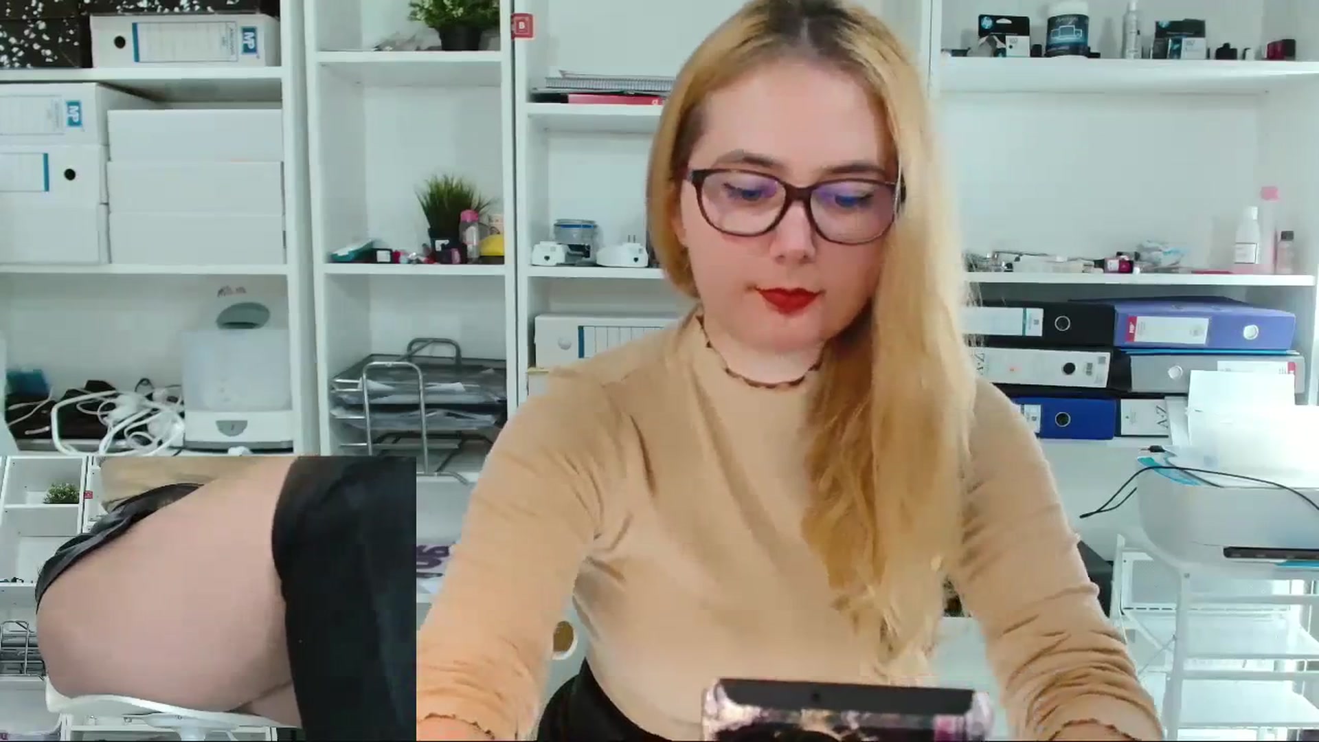 Gallery image thumbnail from IT_Ariana's myfreecams stream on, 11/23/2023, 20:16 image 2 of 20