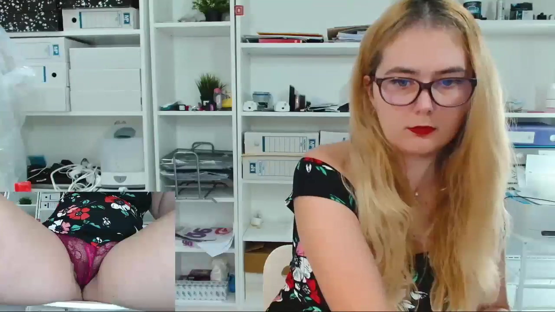Gallery image thumbnail from IT_Ariana's myfreecams stream on, 12/01/2023, 19:17 image 5 of 20
