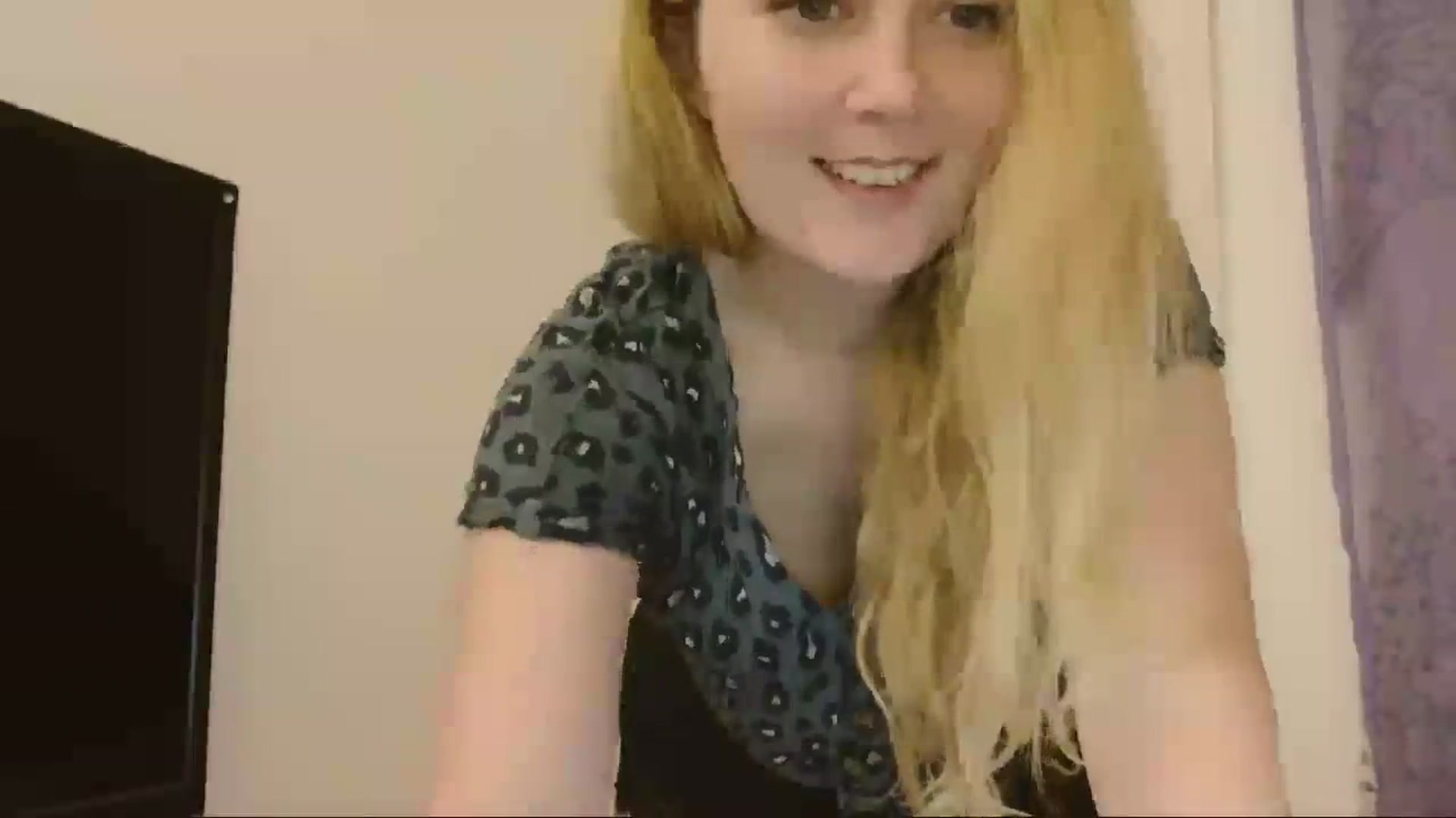 Gallery image thumbnail from IT_Ariana's myfreecams stream on, 12/06/2023, 03:16 image 6 of 20