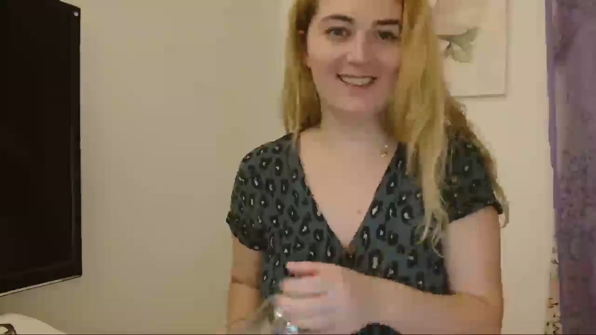 Gallery image thumbnail from IT_Ariana's myfreecams stream on, 12/06/2023, 03:16 image 9 of 20