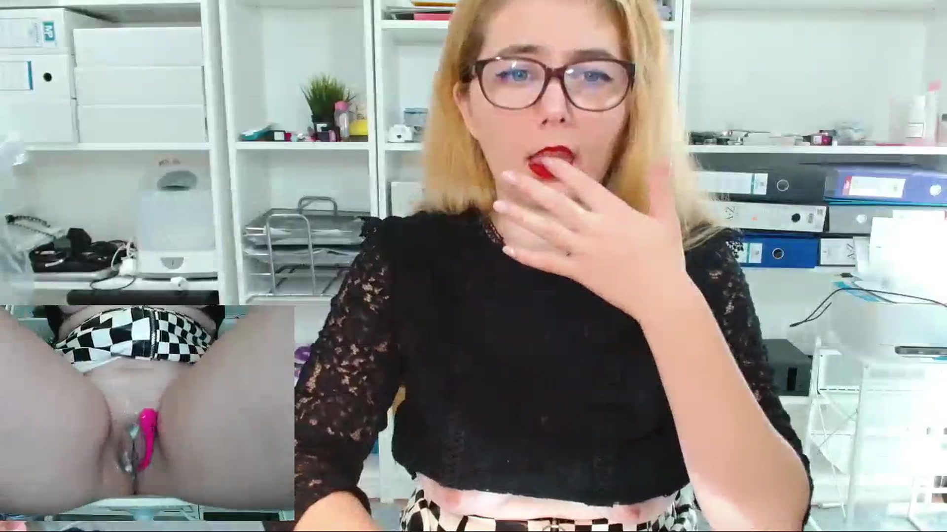 Gallery image thumbnail from IT_Ariana's myfreecams stream on, 12/08/2023, 18:58 image 20 of 20