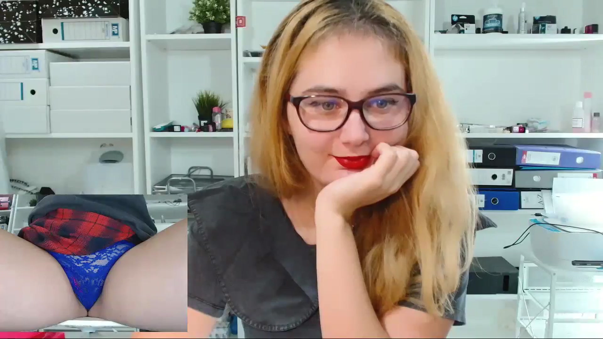 Gallery image thumbnail from IT_Ariana's myfreecams stream on, 12/13/2023, 20:17 image 6 of 20