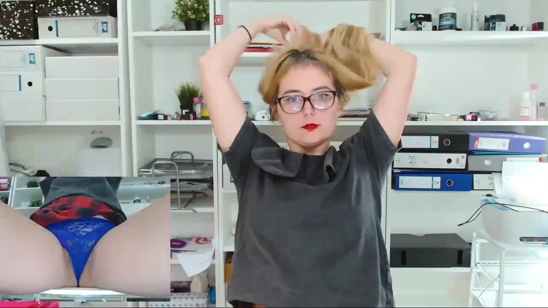 Gallery image thumbnail from IT_Ariana's myfreecams stream on, 12/13/2023, 20:17 image 7 of 20