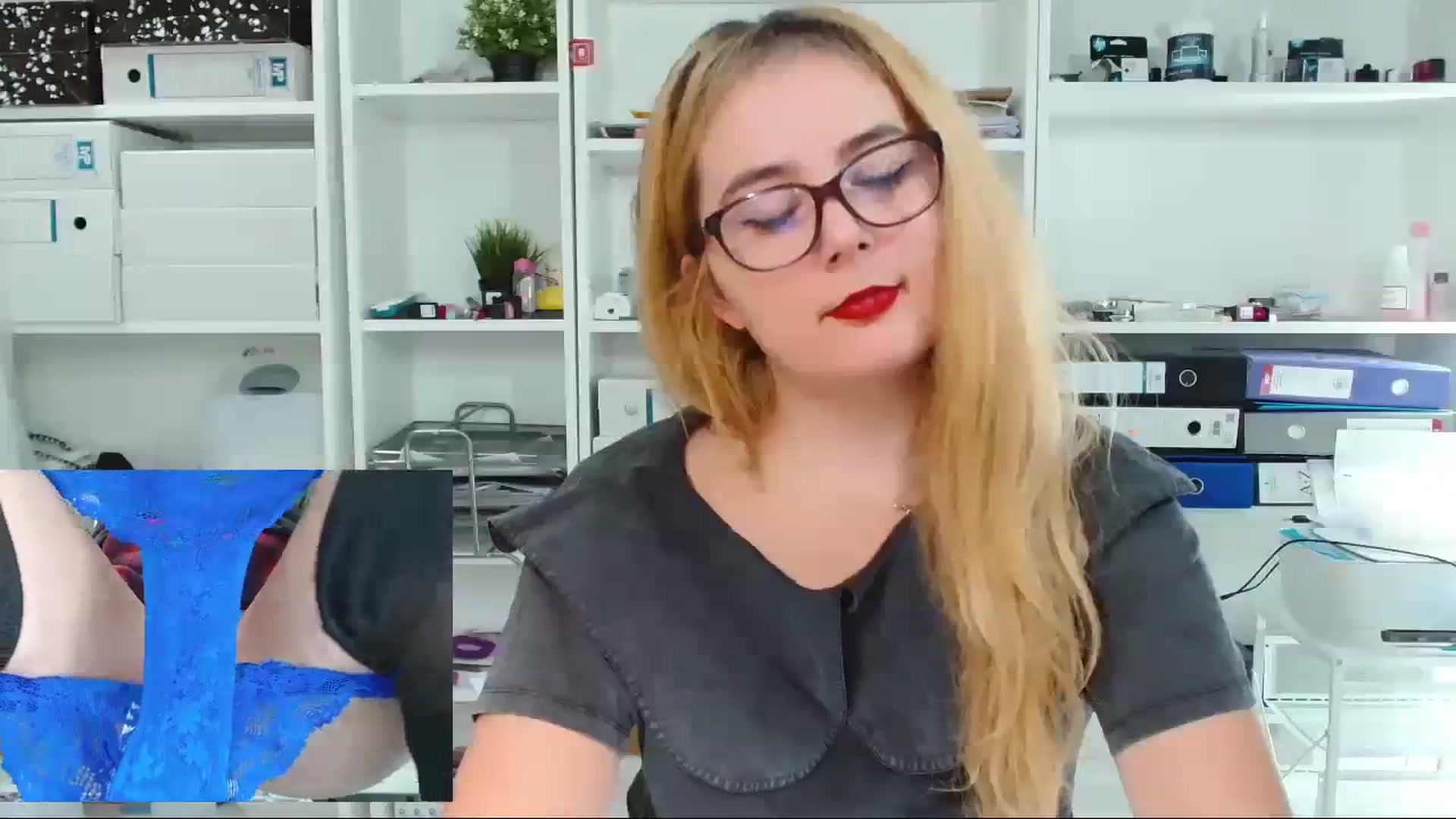 Gallery image thumbnail from IT_Ariana's myfreecams stream on, 12/13/2023, 21:52 image 6 of 20