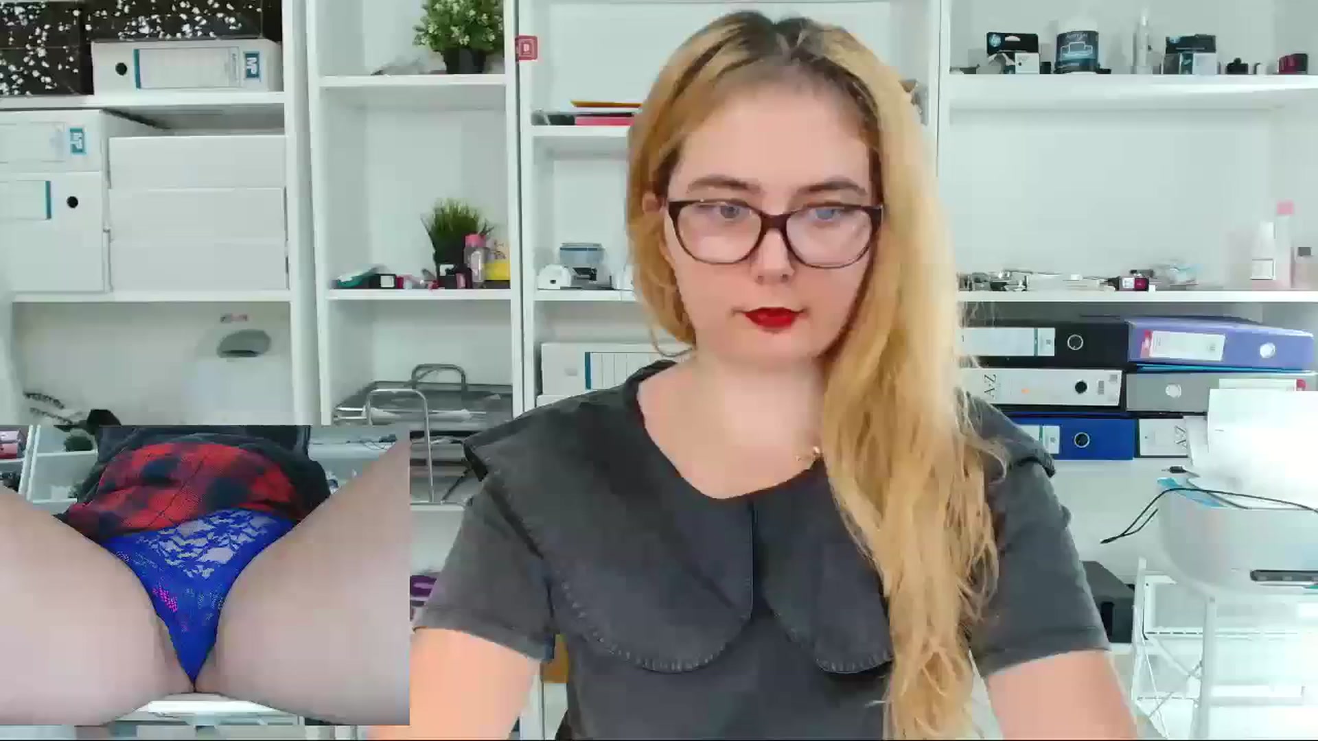 Gallery image thumbnail from IT_Ariana's myfreecams stream on, 12/13/2023, 21:52 image 1 of 20