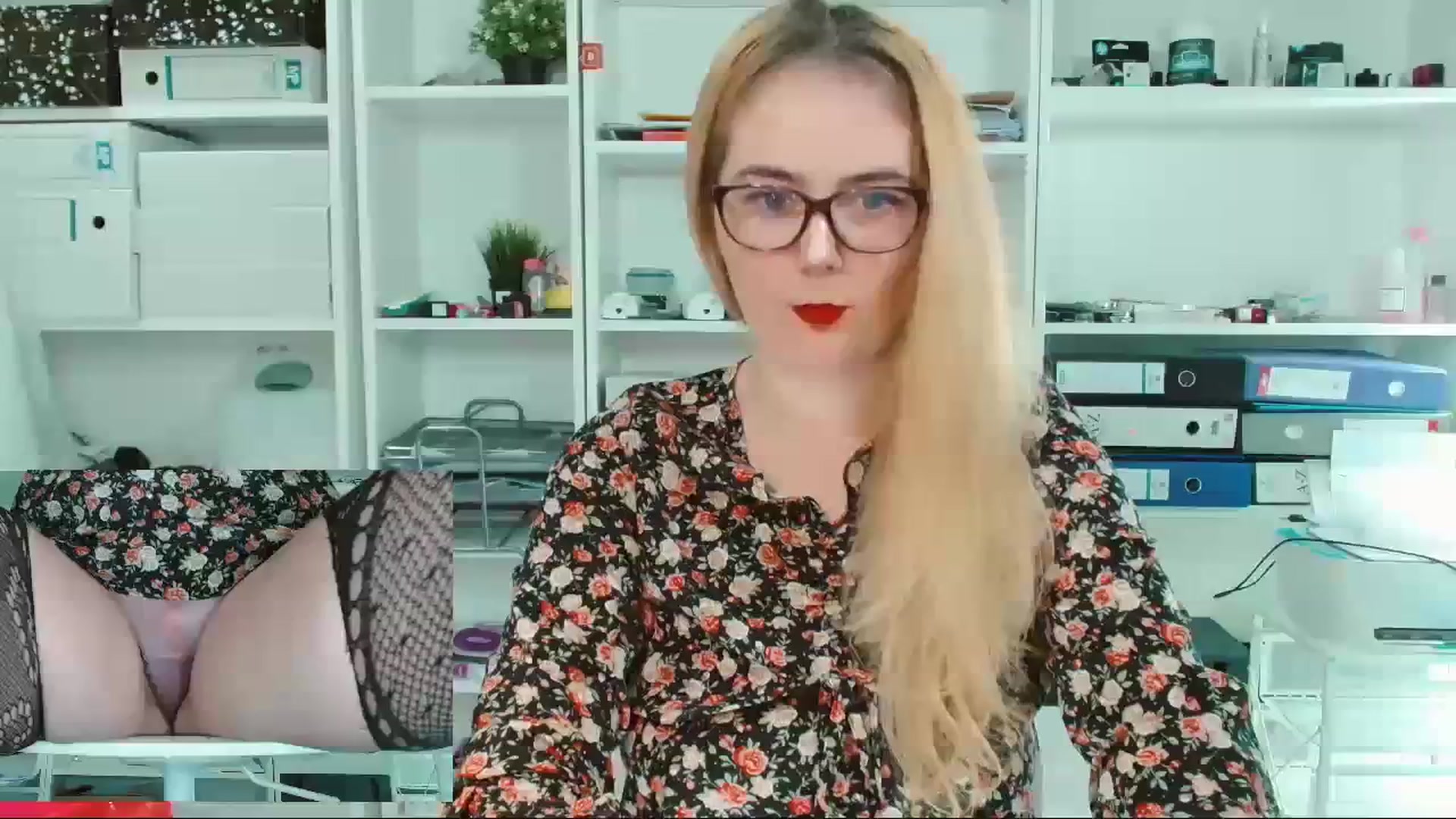 Gallery image thumbnail from IT_Ariana's myfreecams stream on, 12/14/2023, 19:38 image 1 of 20