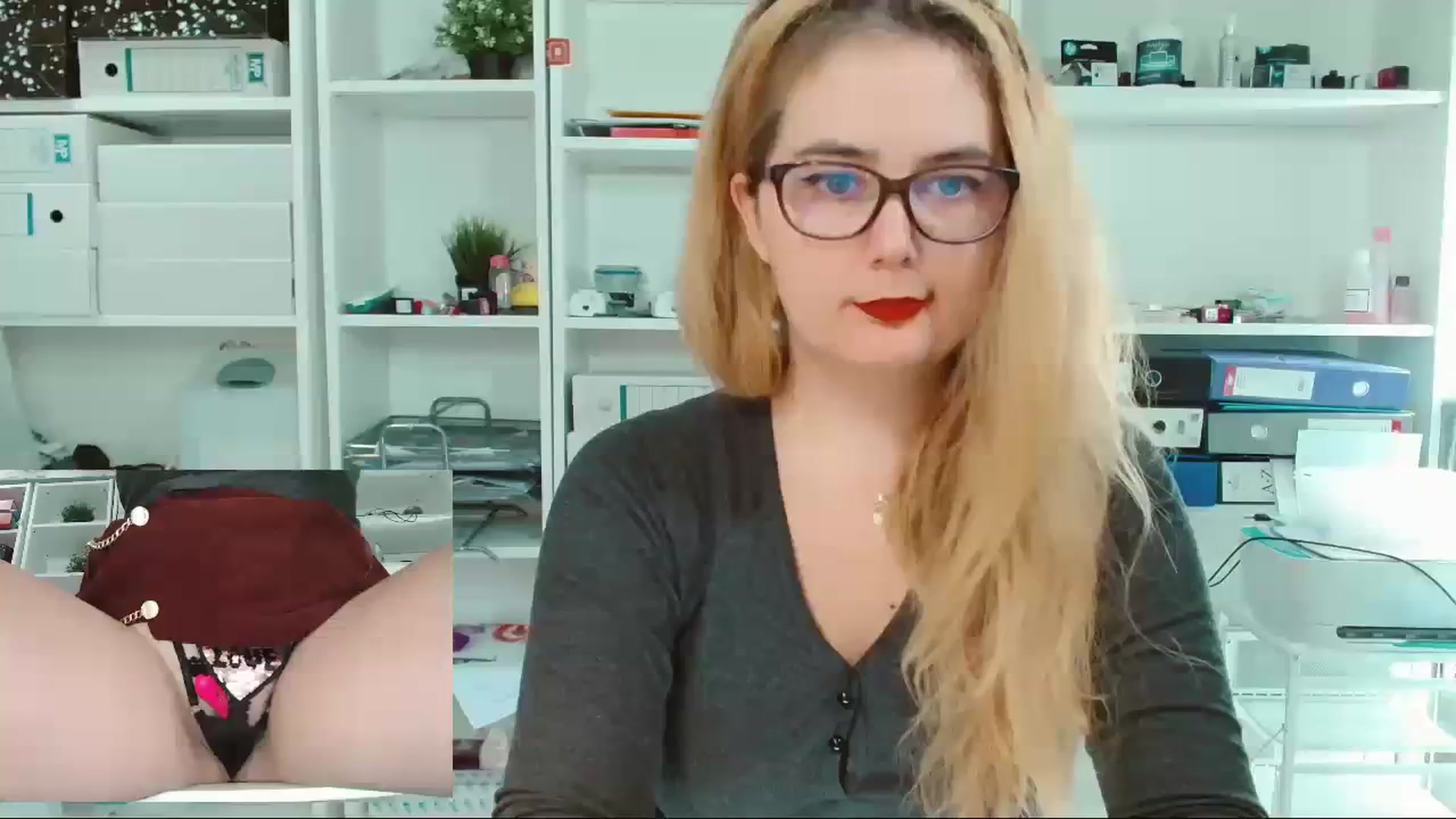 Gallery image thumbnail from IT_Ariana's myfreecams stream on, 12/15/2023, 19:27 image 1 of 20