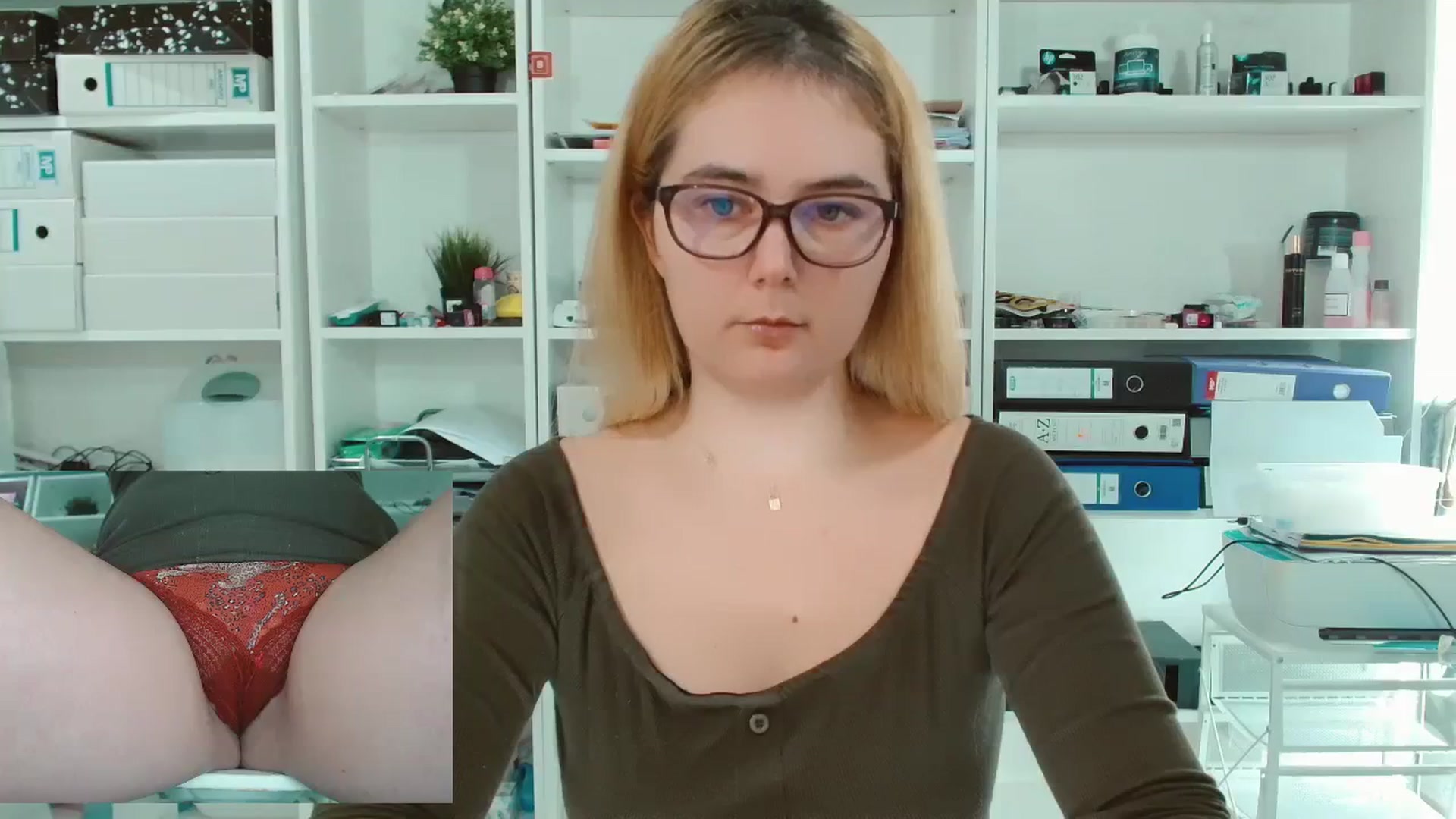 Gallery image thumbnail from IT_Ariana's myfreecams stream on, 12/18/2023, 18:19 image 2 of 20