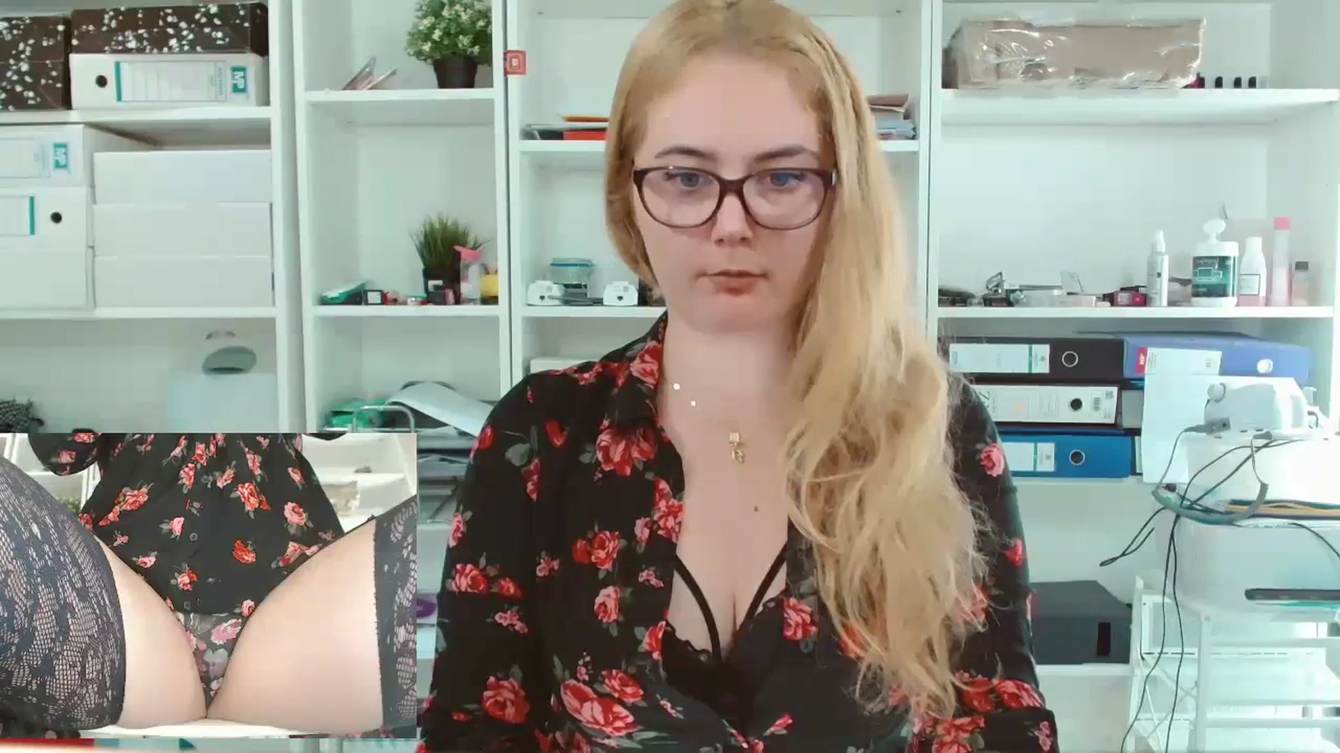 Gallery image thumbnail from IT_Ariana's myfreecams stream on, 01/11/2024, 19:32 image 10 of 20