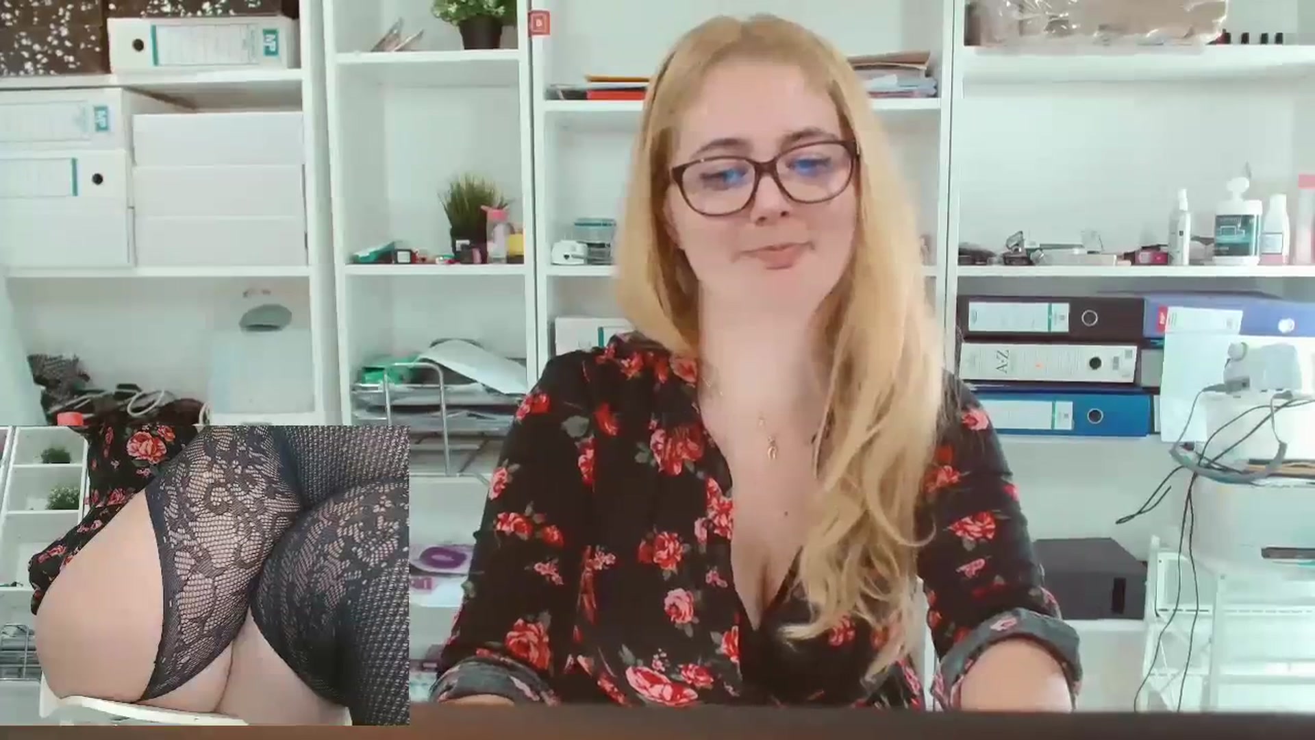 Gallery image thumbnail from IT_Ariana's myfreecams stream on, 01/11/2024, 22:11 image 5 of 20