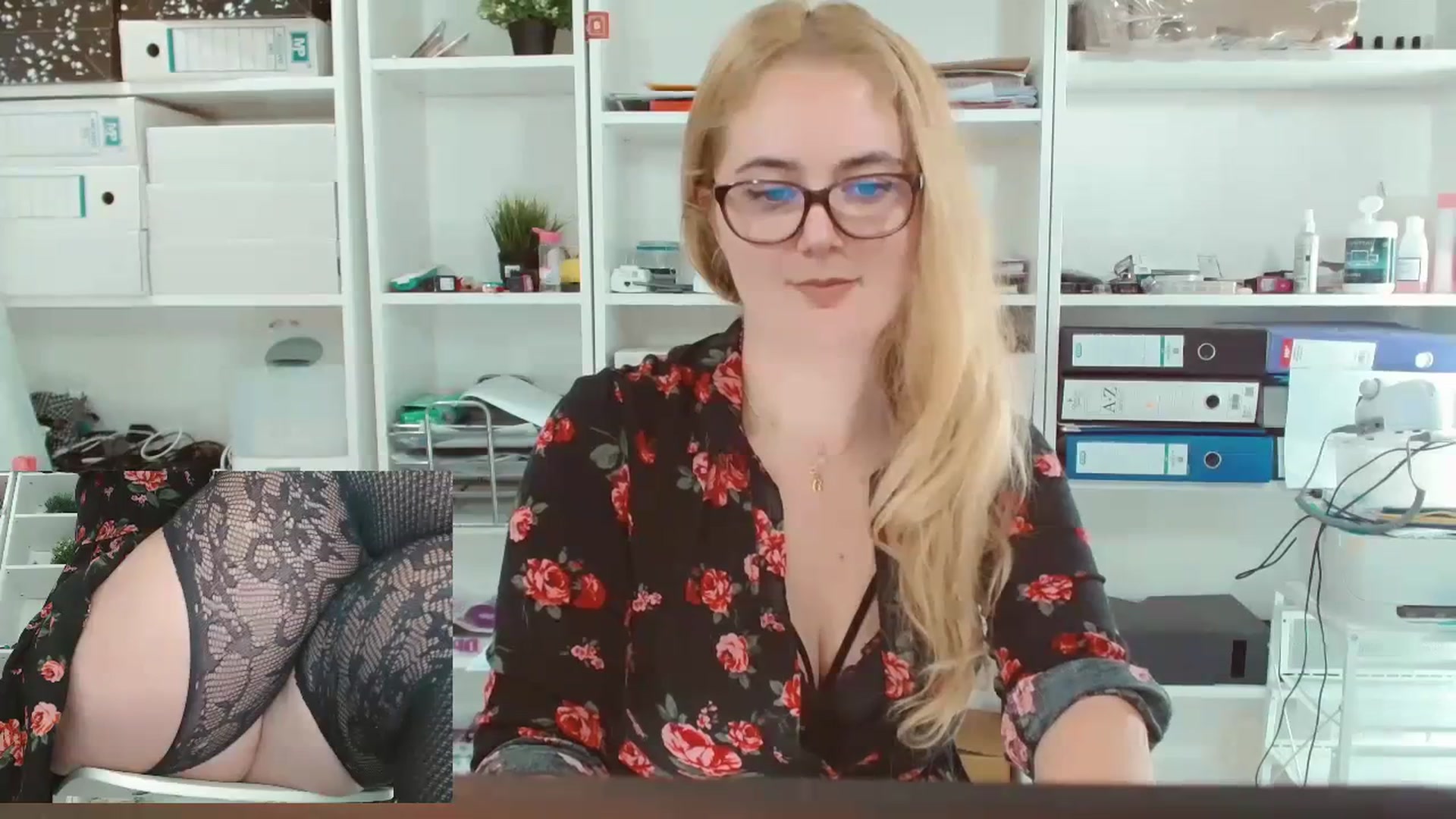 Gallery image thumbnail from IT_Ariana's myfreecams stream on, 01/11/2024, 22:11 image 19 of 20