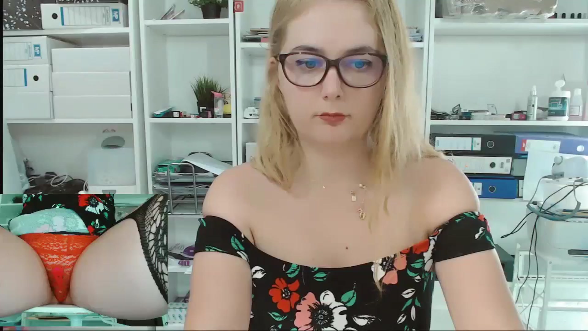 Gallery image thumbnail from IT_Ariana's myfreecams stream on, 01/15/2024, 20:52 image 3 of 20