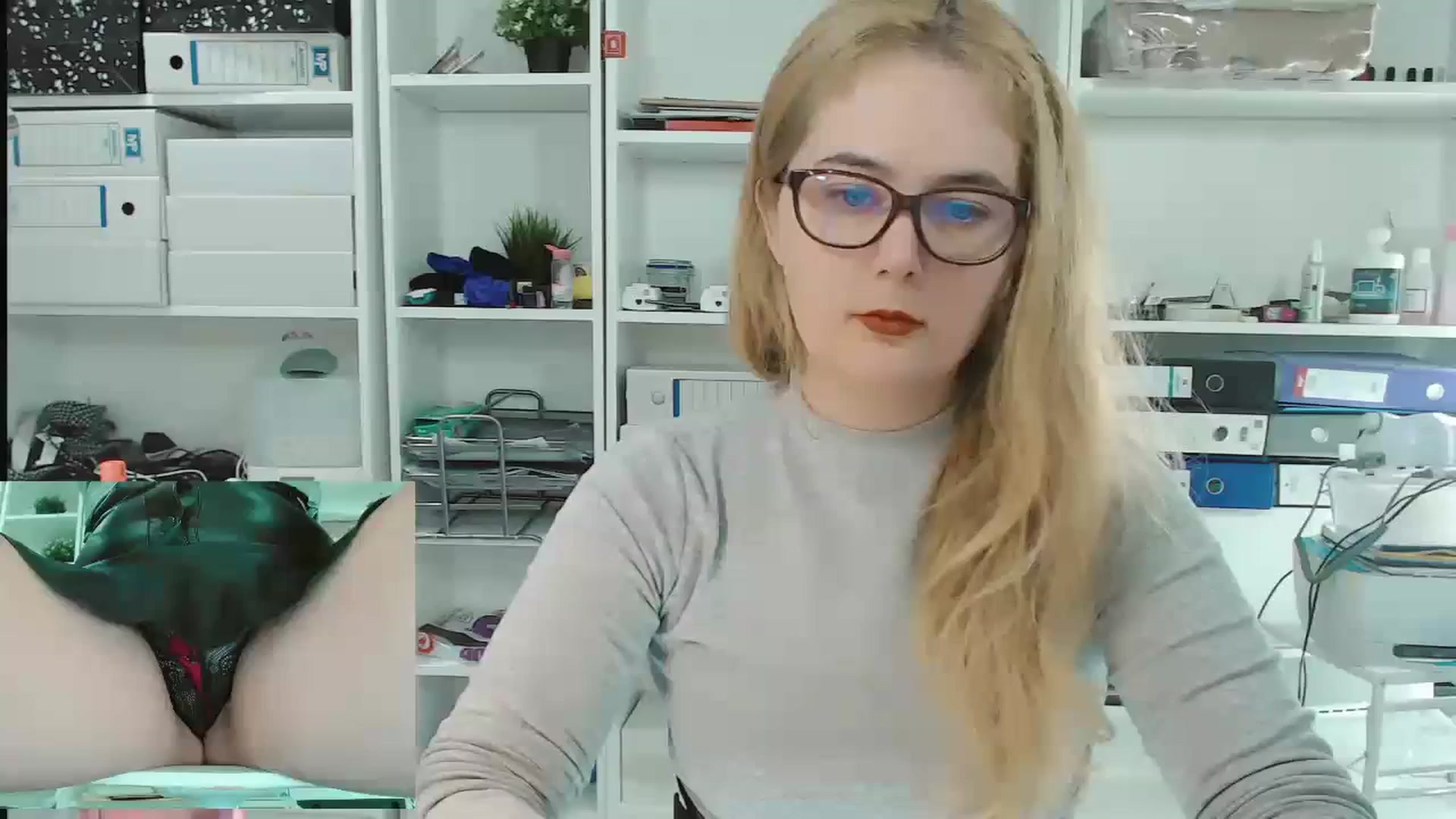Gallery image thumbnail from IT_Ariana's myfreecams stream on, 01/24/2024, 19:36 image 9 of 20