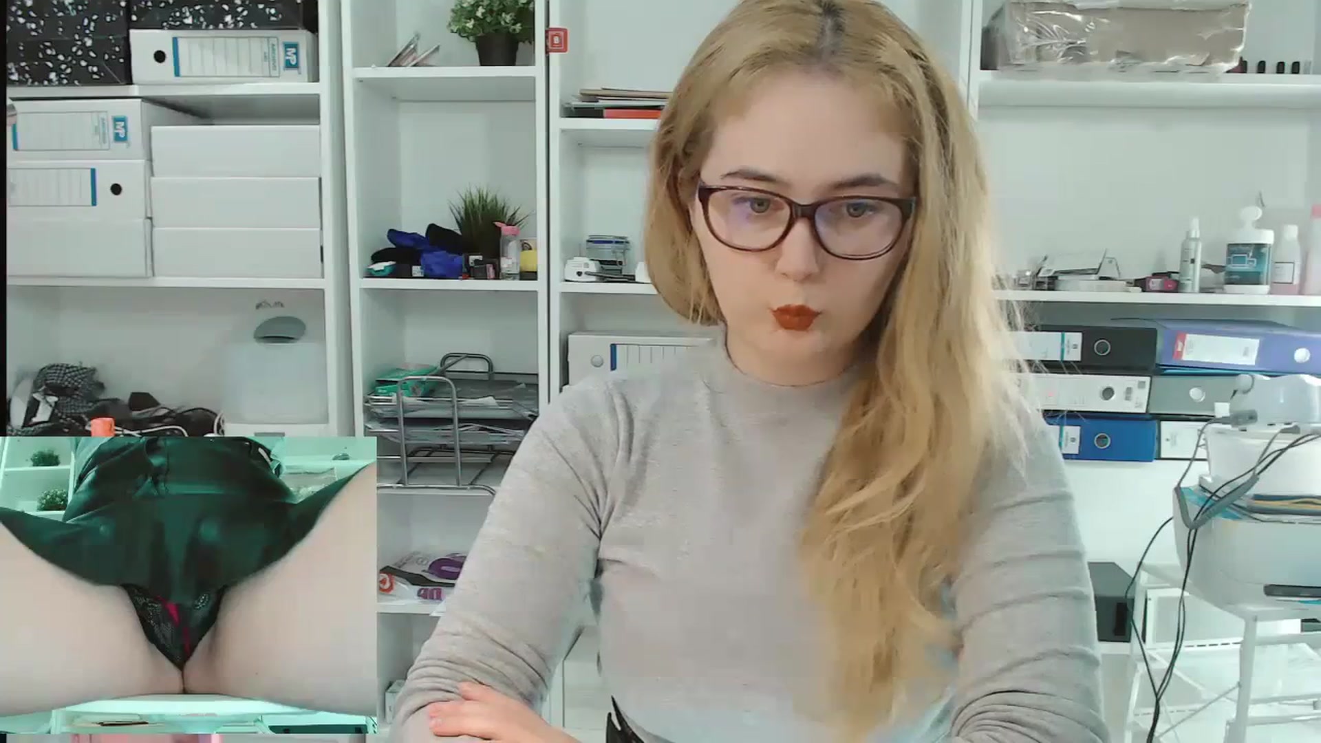 Gallery image thumbnail from IT_Ariana's myfreecams stream on, 01/24/2024, 19:36 image 3 of 20