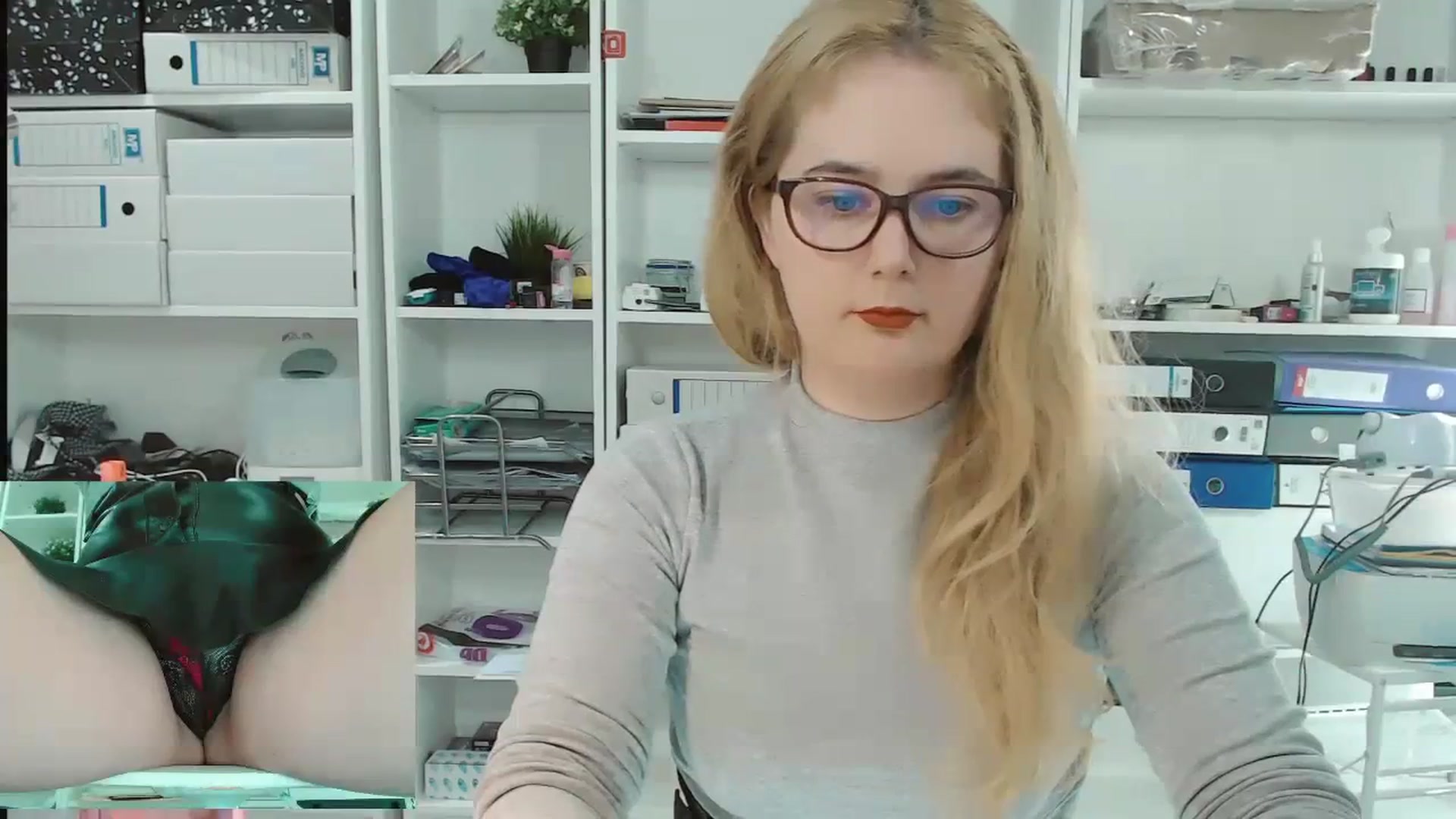 Gallery image thumbnail from IT_Ariana's myfreecams stream on, 01/24/2024, 19:36 image 6 of 20