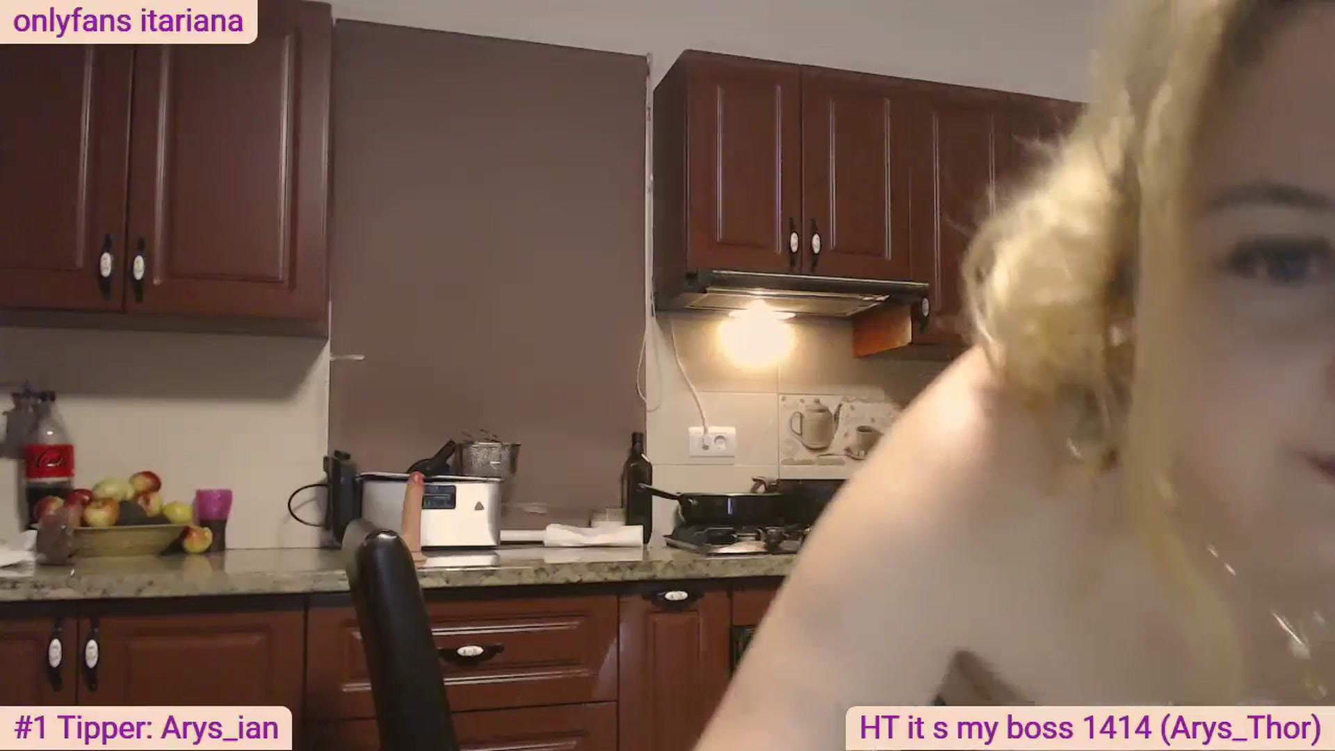 Gallery image thumbnail from IT_Ariana's myfreecams stream on, 03/22/2024, 21:17 image 11 of 20
