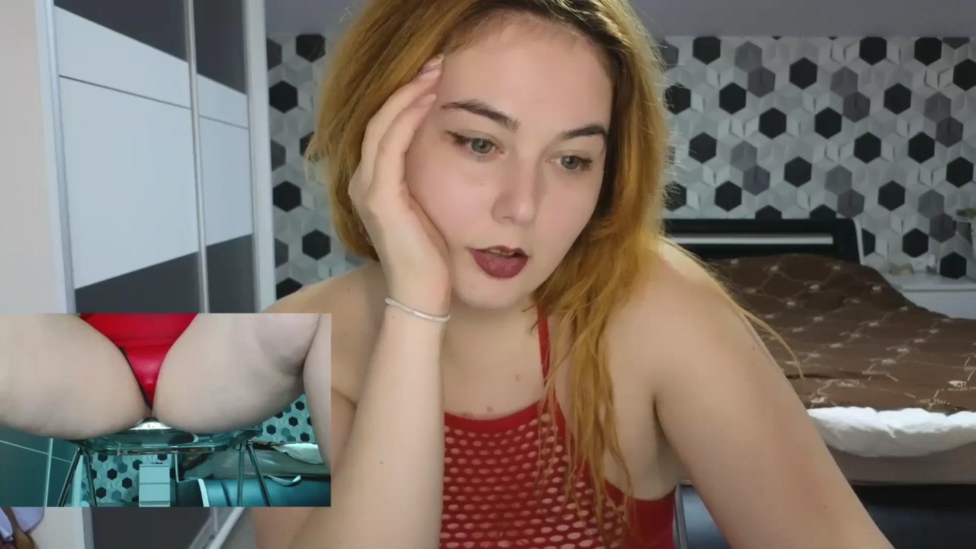 Gallery image thumbnail from IT_Ariana's myfreecams stream on, 04/24/2025, 19:32 image 8 of 20