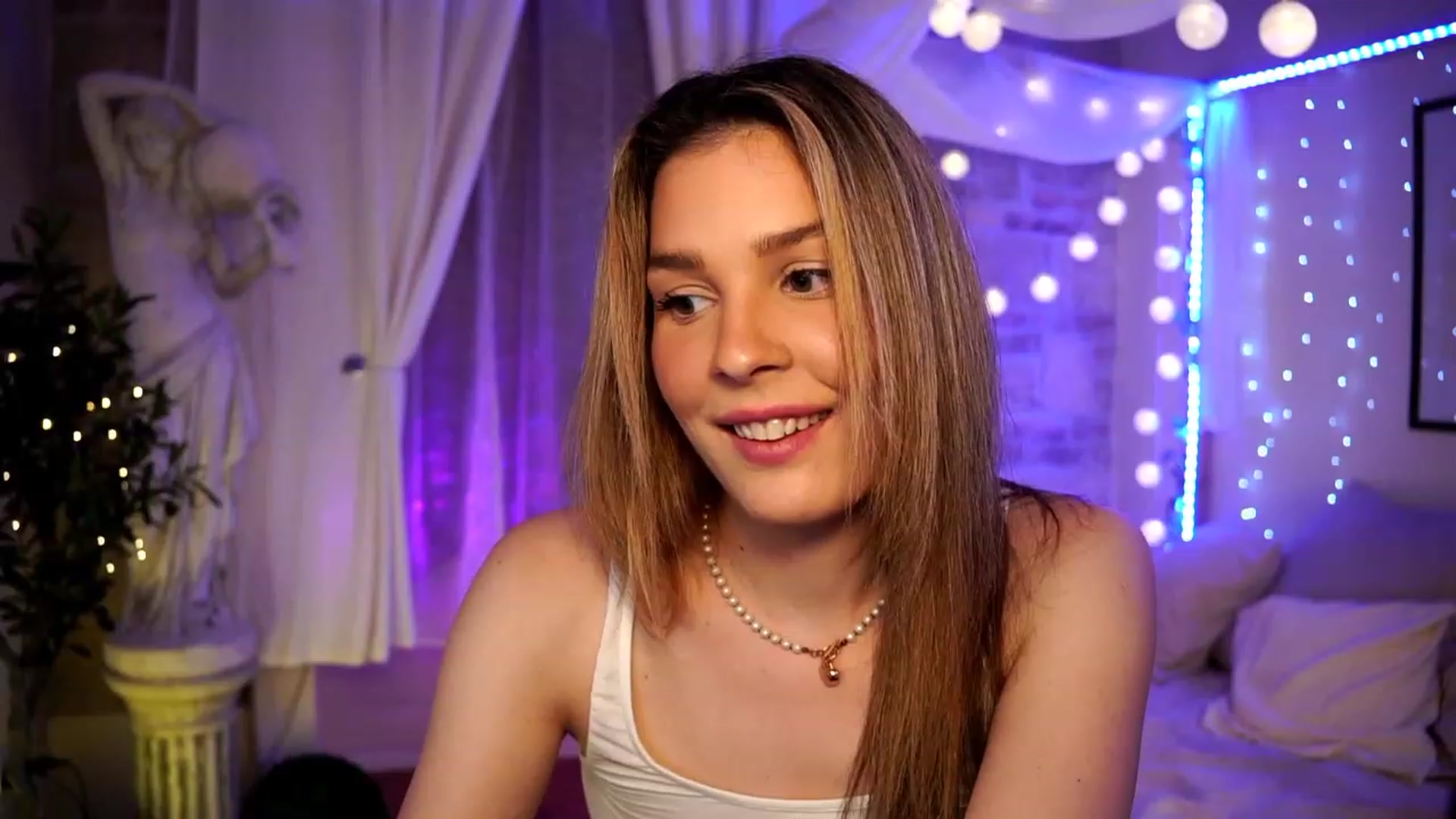 Gallery image thumbnail from ITakeUrBreath's myfreecams stream on, 03/03/2023, 04:01 image 9 of 20