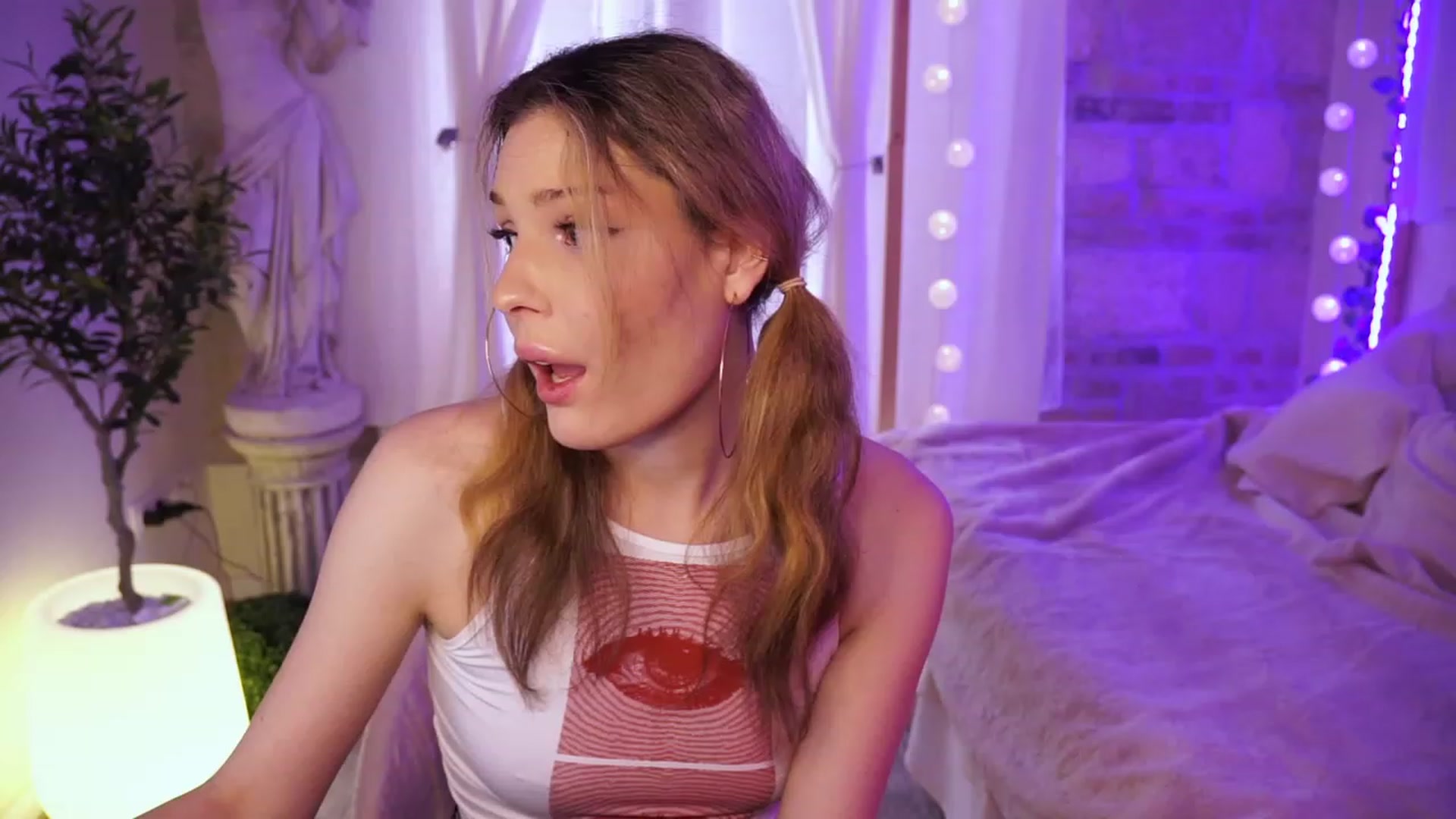 Gallery image thumbnail from ITakeUrBreath's myfreecams stream on, 03/18/2023, 07:44 image 18 of 20