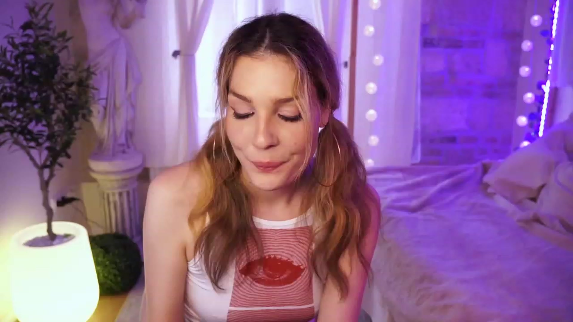 Gallery image thumbnail from ITakeUrBreath's myfreecams stream on, 03/18/2023, 07:44 image 19 of 20