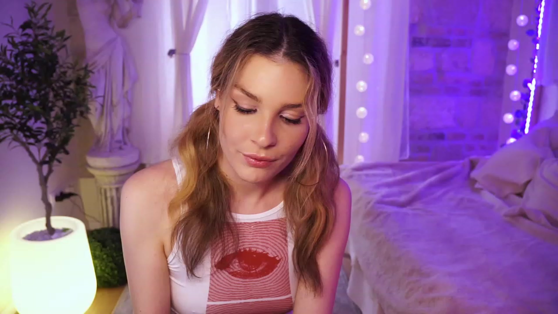 Gallery image thumbnail from ITakeUrBreath's myfreecams stream on, 03/18/2023, 07:44 image 16 of 20