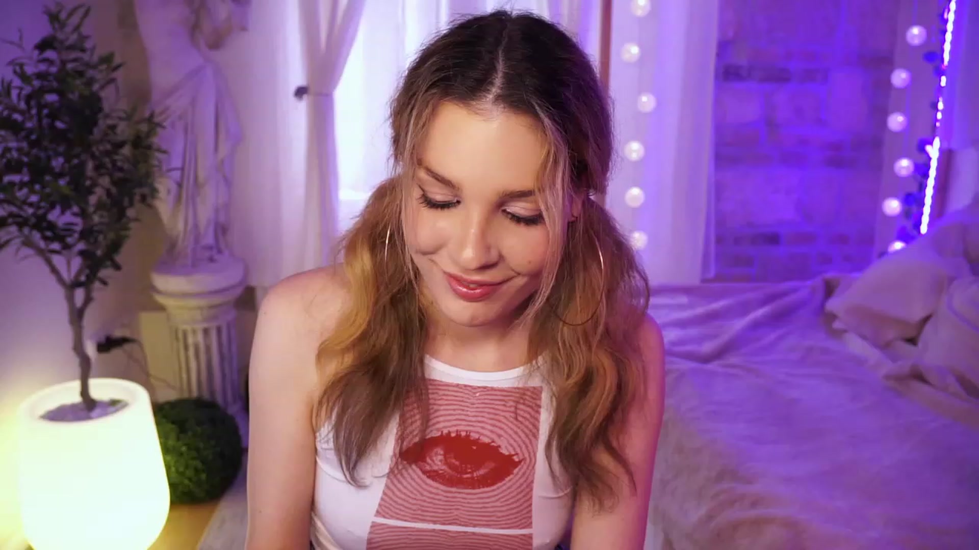 Gallery image thumbnail from ITakeUrBreath's myfreecams stream on, 03/18/2023, 07:44 image 10 of 20