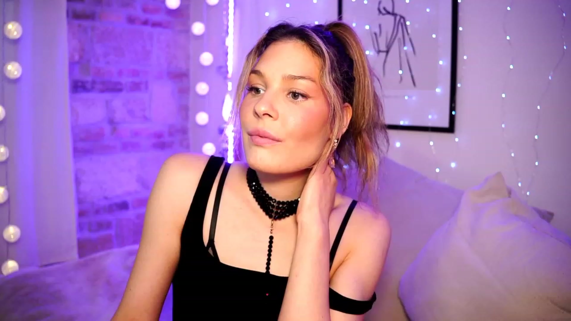 Gallery image thumbnail from ITakeUrBreath's myfreecams stream on, 03/23/2023, 14:52 image 18 of 20