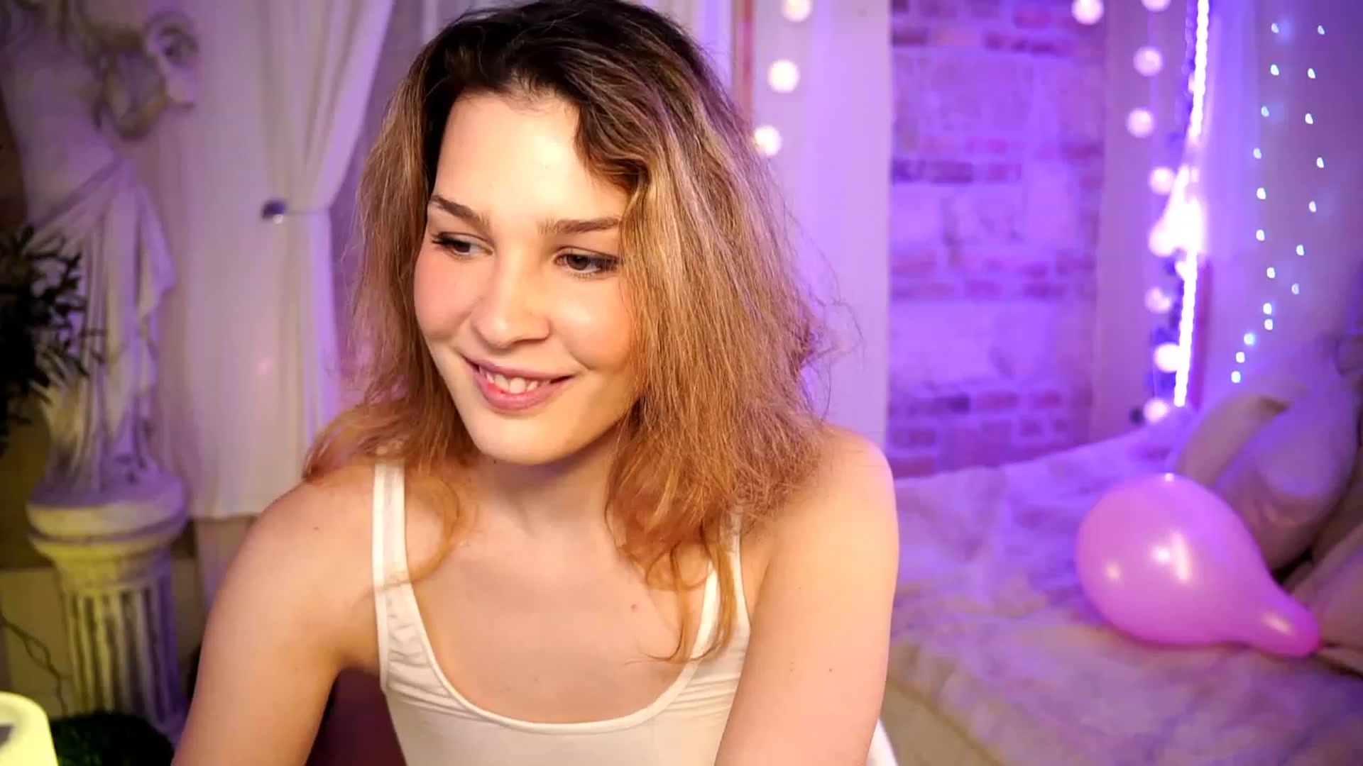 Gallery image thumbnail from ITakeUrBreath's myfreecams stream on, 03/30/2023, 13:17 image 15 of 20