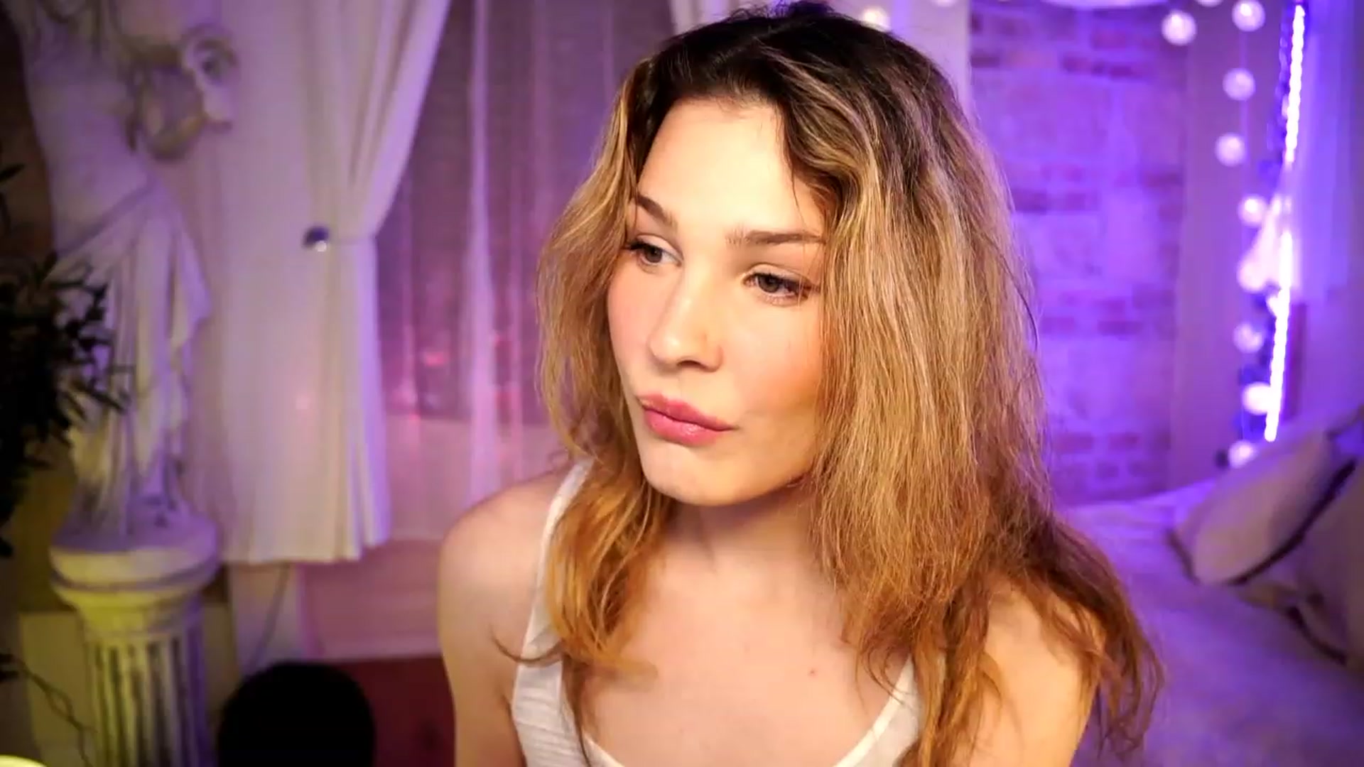 Gallery image thumbnail from ITakeUrBreath's myfreecams stream on, 03/30/2023, 17:19 image 20 of 20