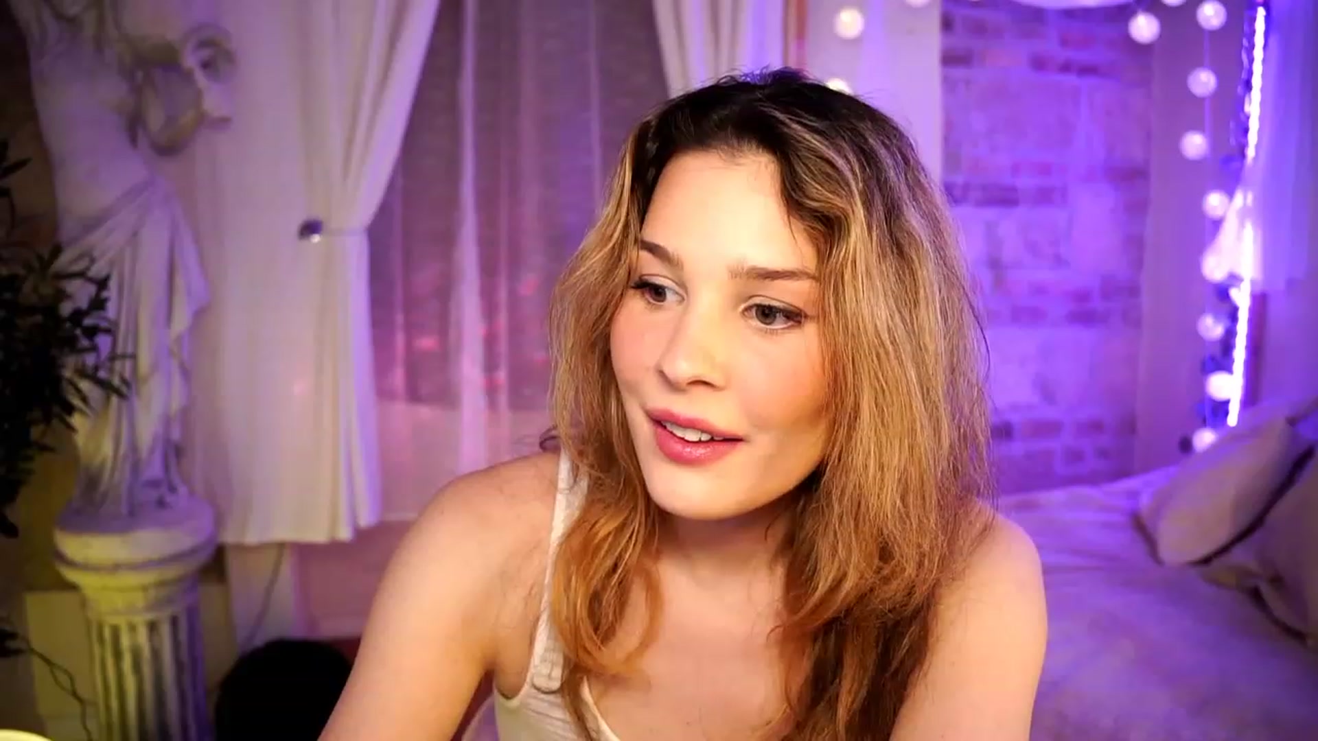 Gallery image thumbnail from ITakeUrBreath's myfreecams stream on, 03/30/2023, 17:19 image 16 of 20