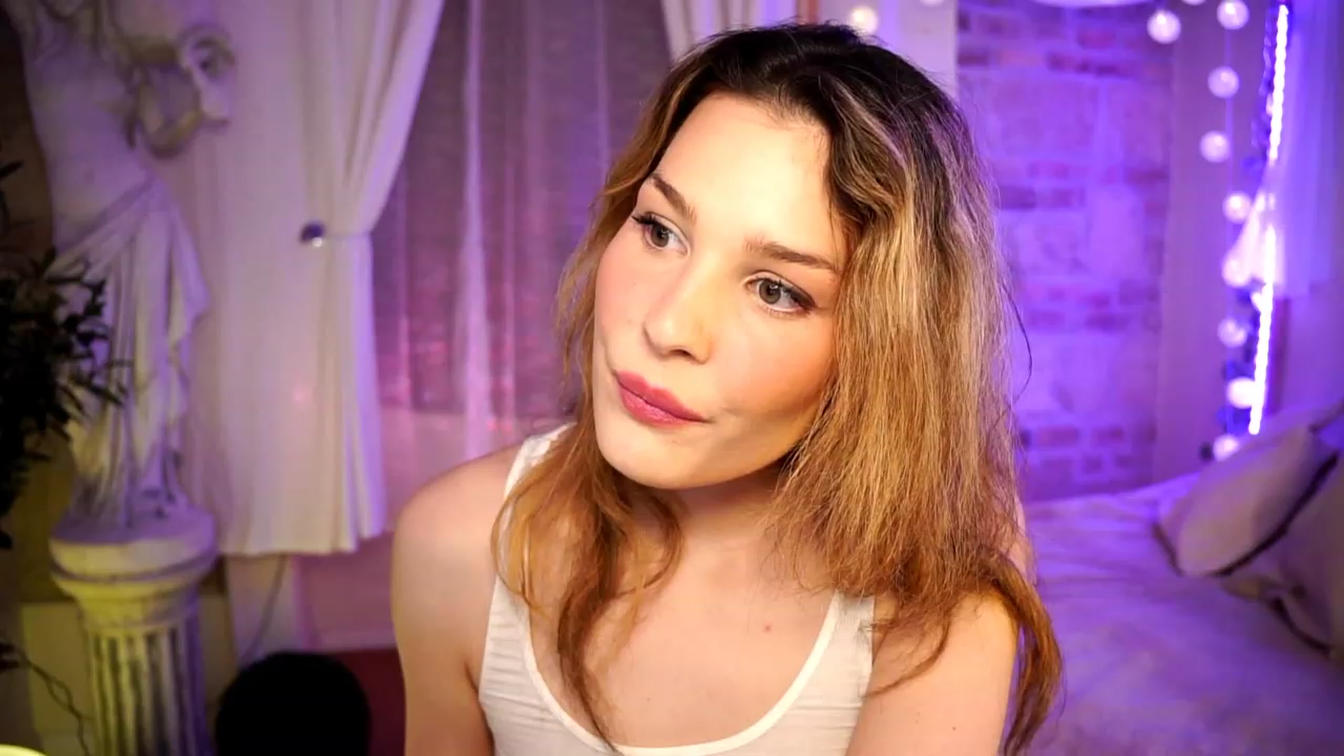 Gallery image thumbnail from ITakeUrBreath's myfreecams stream on, 03/30/2023, 17:19 image 10 of 20