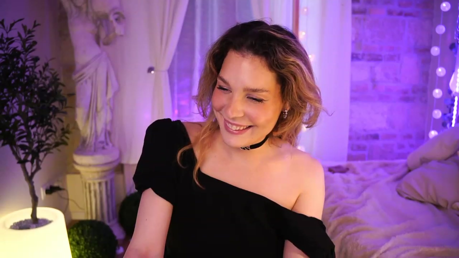 Gallery image thumbnail from ITakeUrBreath's myfreecams stream on, 05/23/2023, 04:48 image 18 of 20