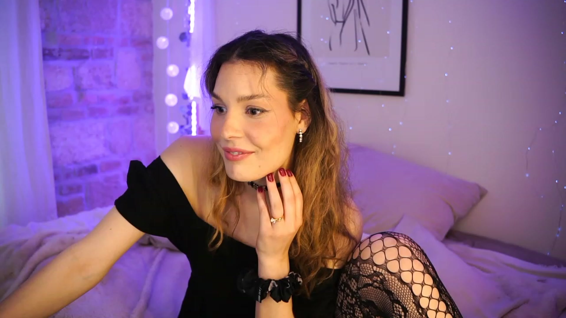 Gallery image thumbnail from ITakeUrBreath's myfreecams stream on, 05/23/2023, 06:16 image 12 of 20