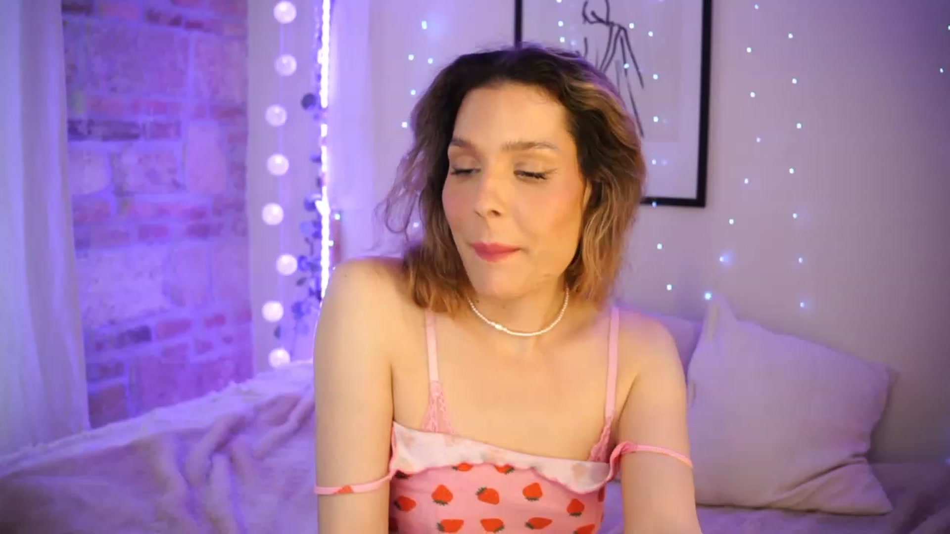 Gallery image thumbnail from ITakeUrBreath's myfreecams stream on, 05/31/2023, 06:36 image 9 of 20