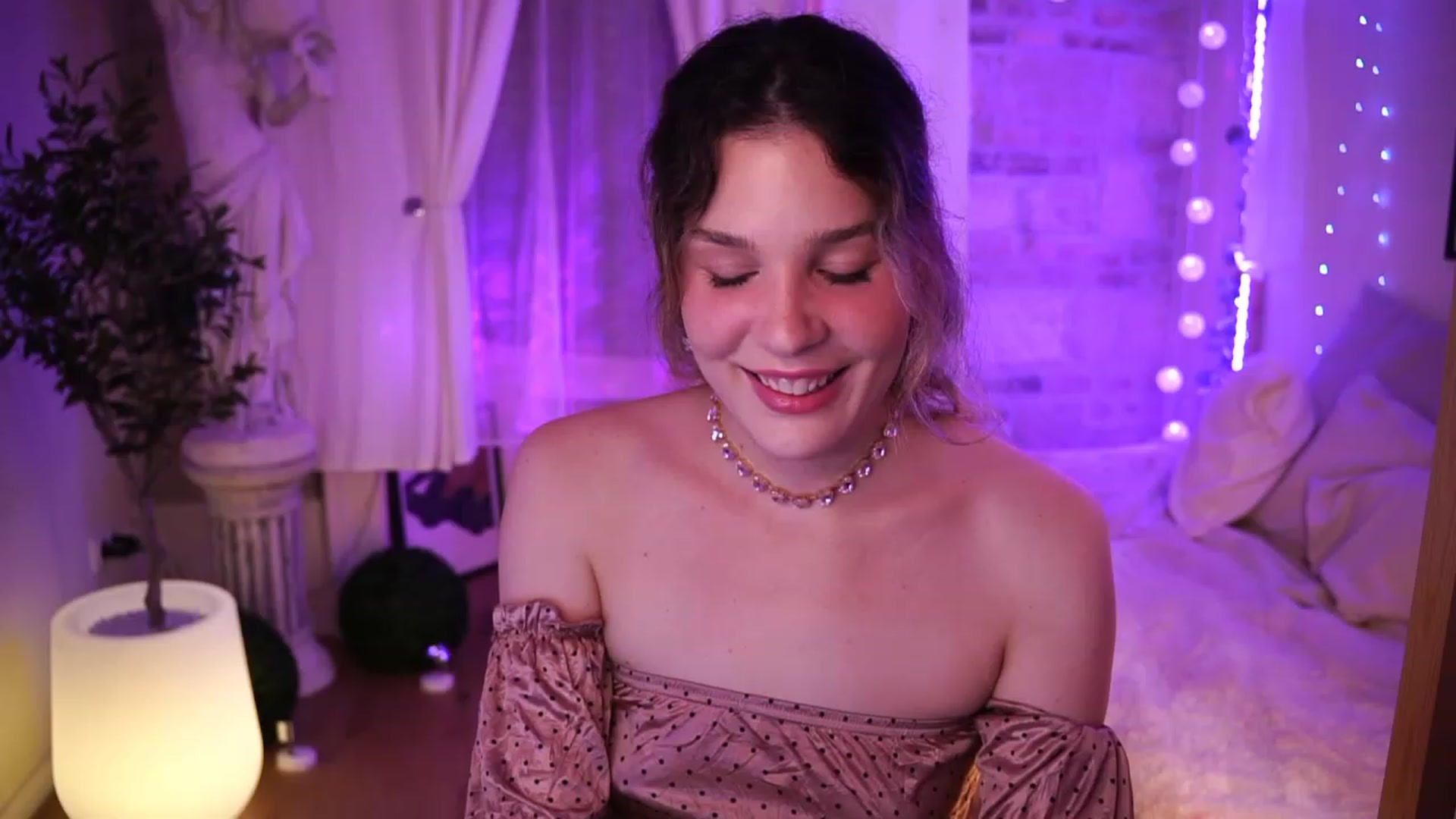 Gallery image thumbnail from ITakeUrBreath's myfreecams stream on, 07/29/2023, 01:55 image 6 of 20