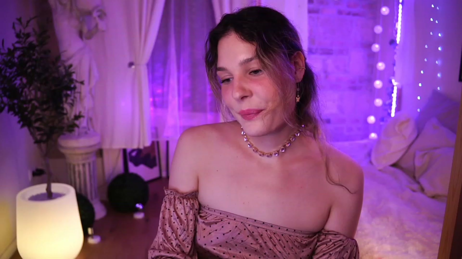 Gallery image thumbnail from ITakeUrBreath's myfreecams stream on, 07/29/2023, 01:55 image 13 of 20
