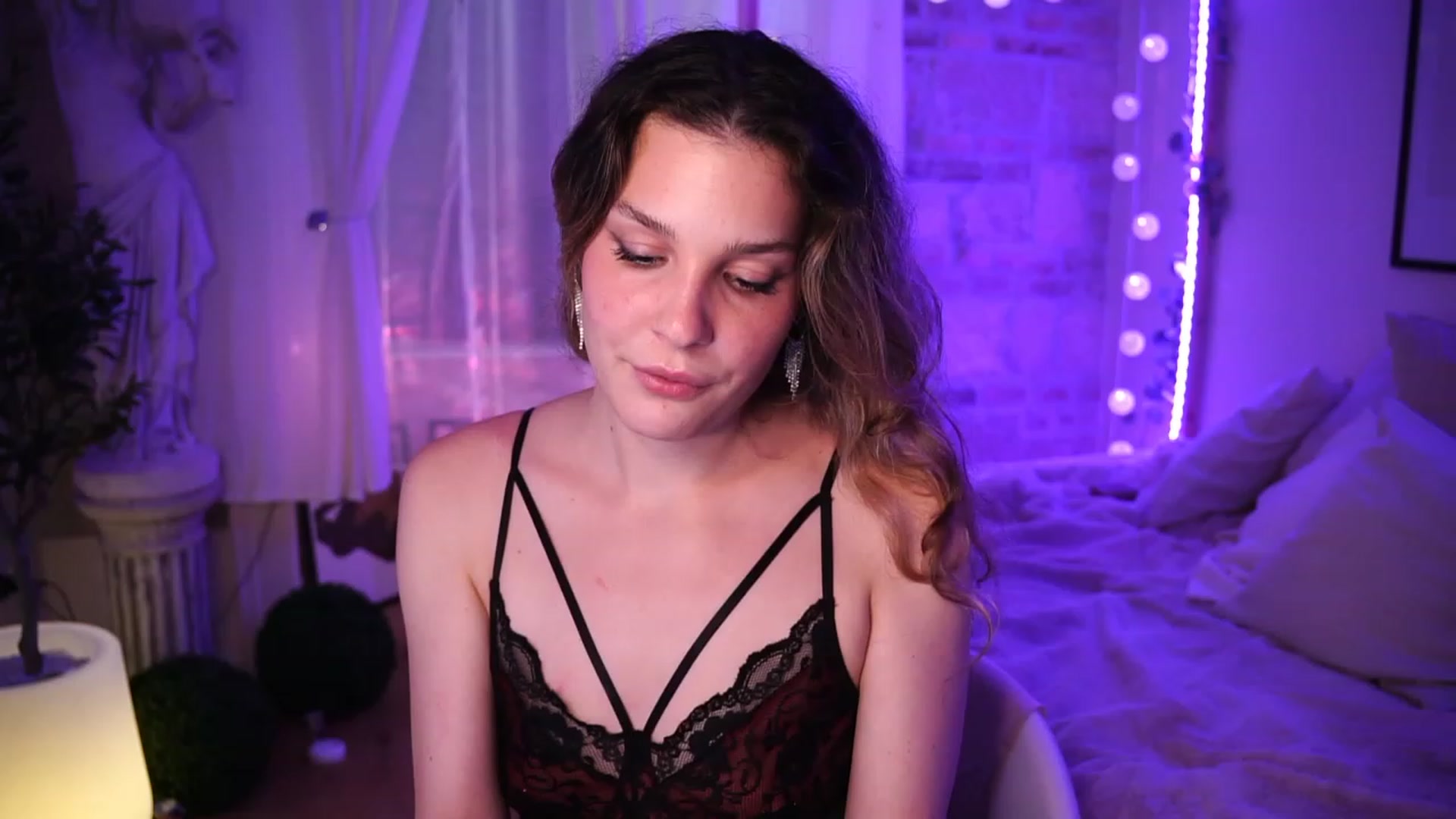 Gallery image thumbnail from ITakeUrBreath's myfreecams stream on, 08/18/2023, 07:24 image 5 of 20