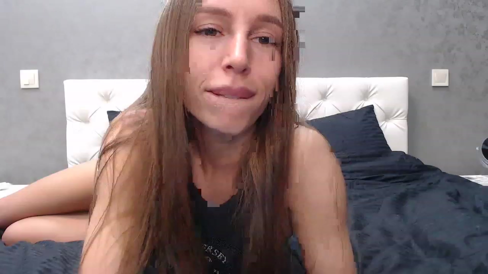 Gallery image thumbnail from I_am_Alexa's myfreecams stream on, 04/27/2023, 22:21 image 18 of 20