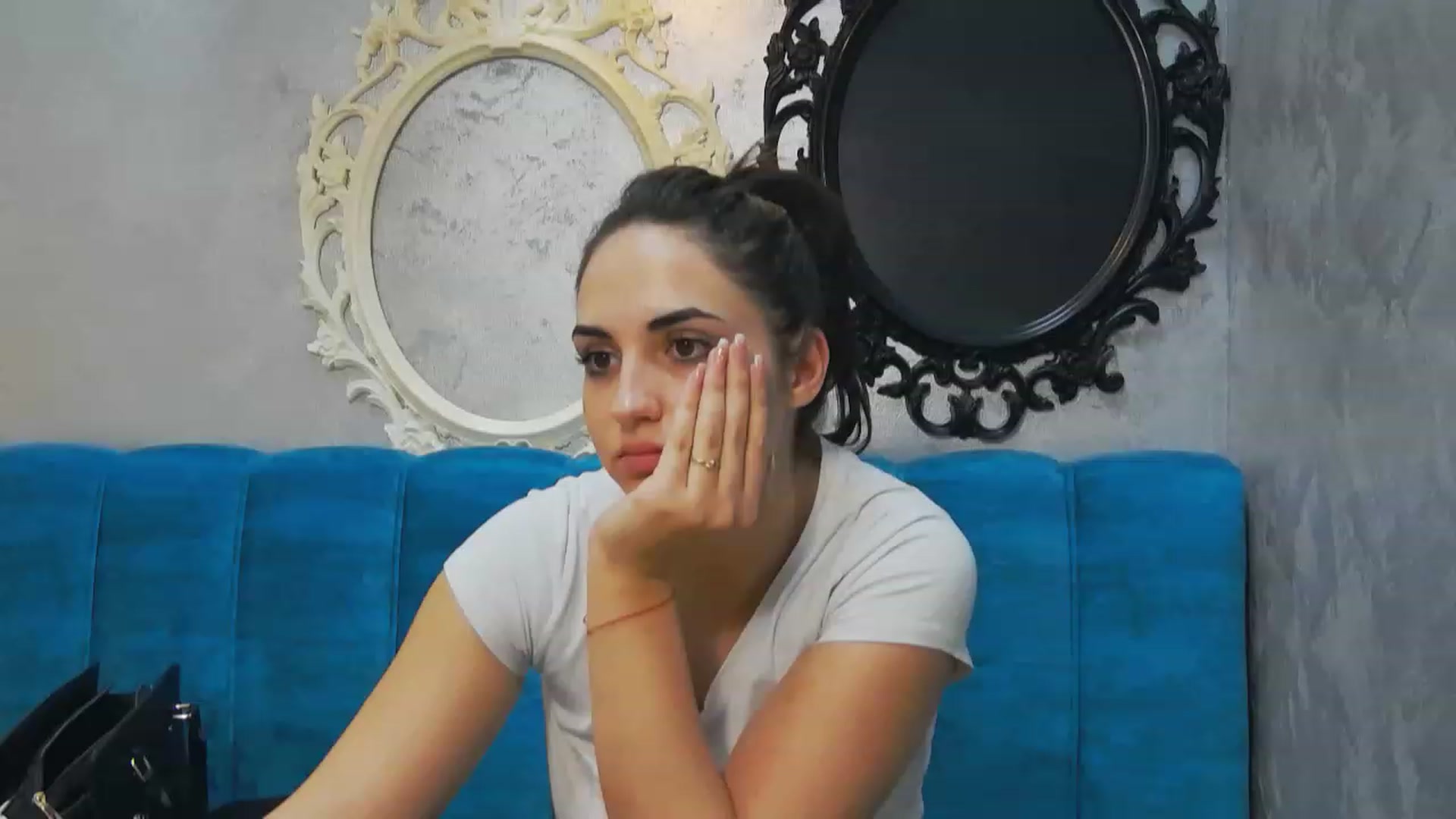 Gallery image thumbnail from IamAdda's myfreecams stream on, 11/29/2022, 17:38 image 18 of 20