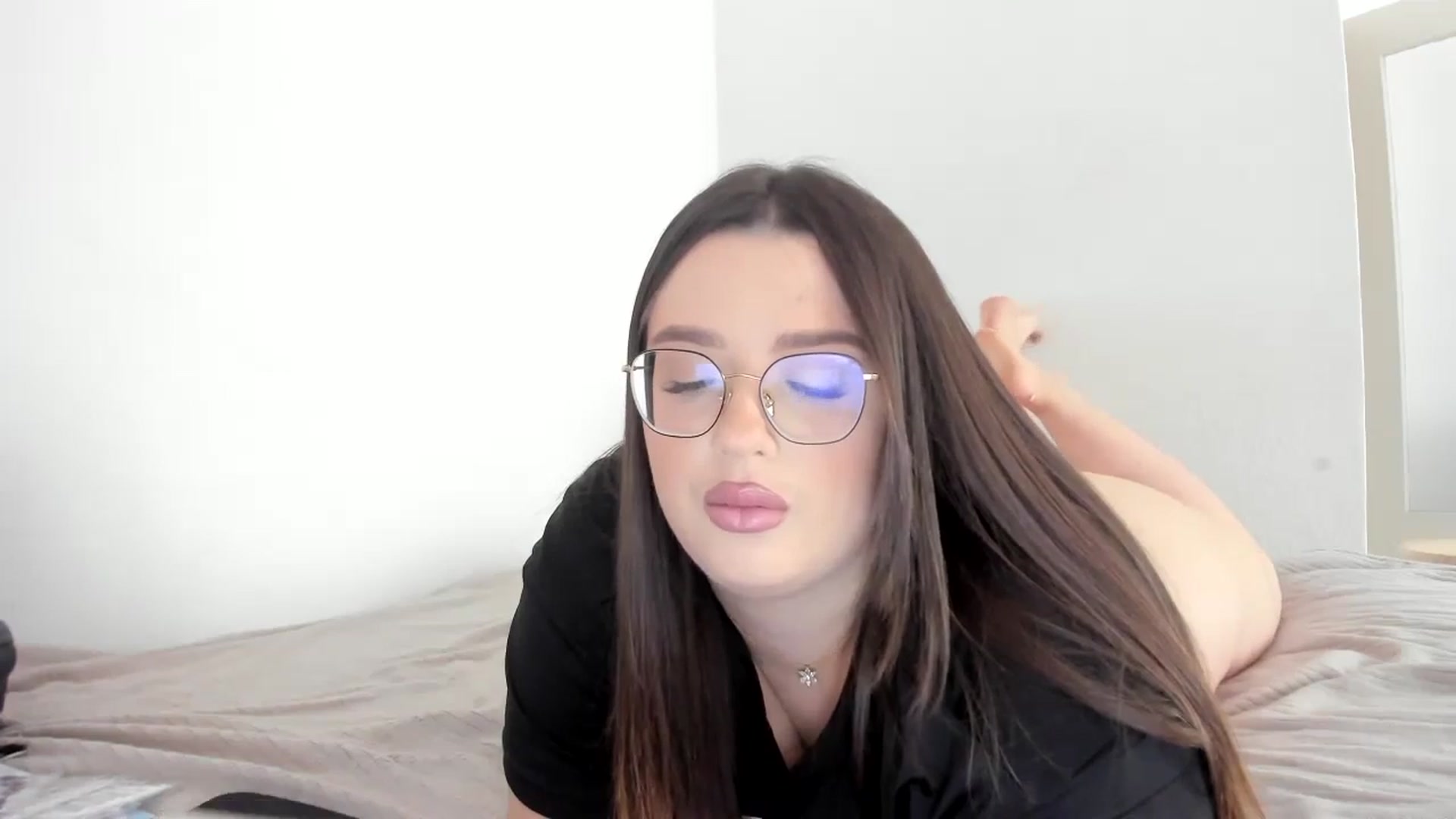 Gallery image thumbnail from IamAlishaBaby's myfreecams stream on, 06/04/2024, 14:54 image 9 of 20
