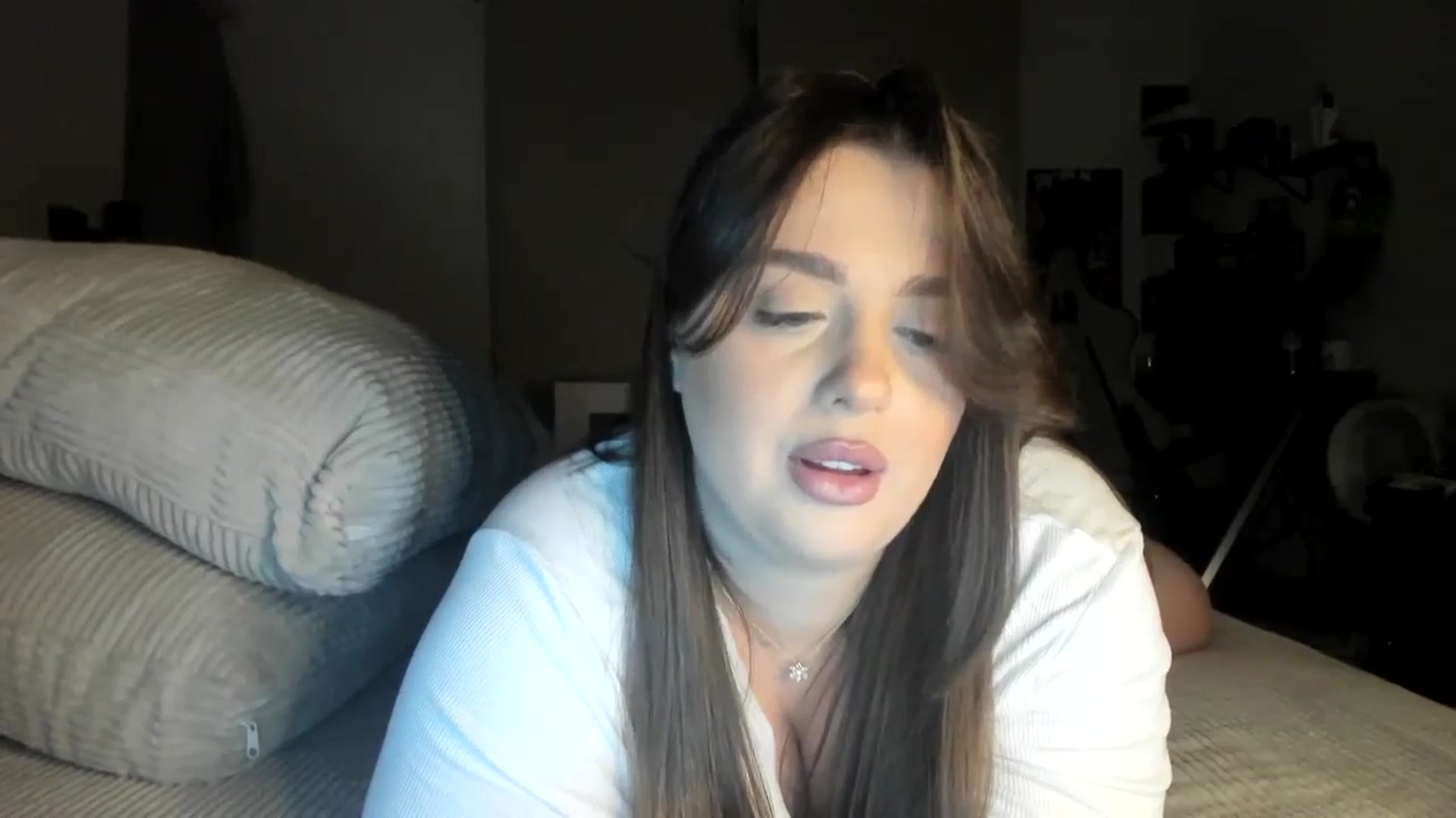 Gallery image thumbnail from IamAlishaBaby's myfreecams stream on, 06/18/2024, 22:41 image 9 of 20