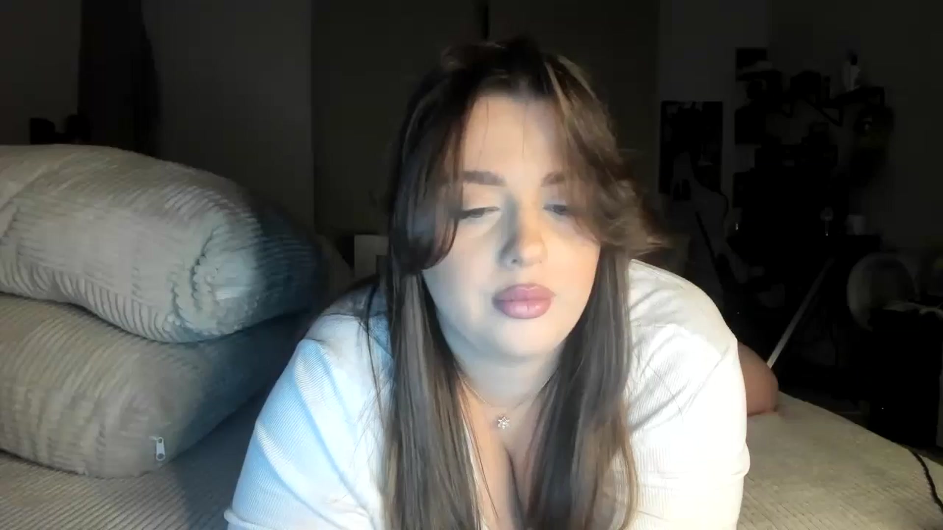 Gallery image thumbnail from IamAlishaBaby's myfreecams stream on, 06/18/2024, 22:41 image 6 of 20