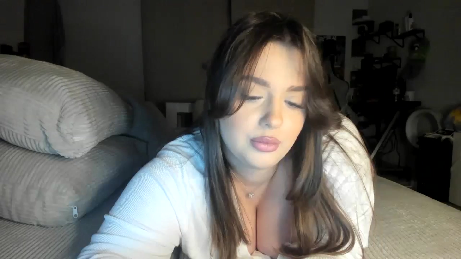 Gallery image thumbnail from IamAlishaBaby's myfreecams stream on, 06/18/2024, 22:41 image 17 of 20