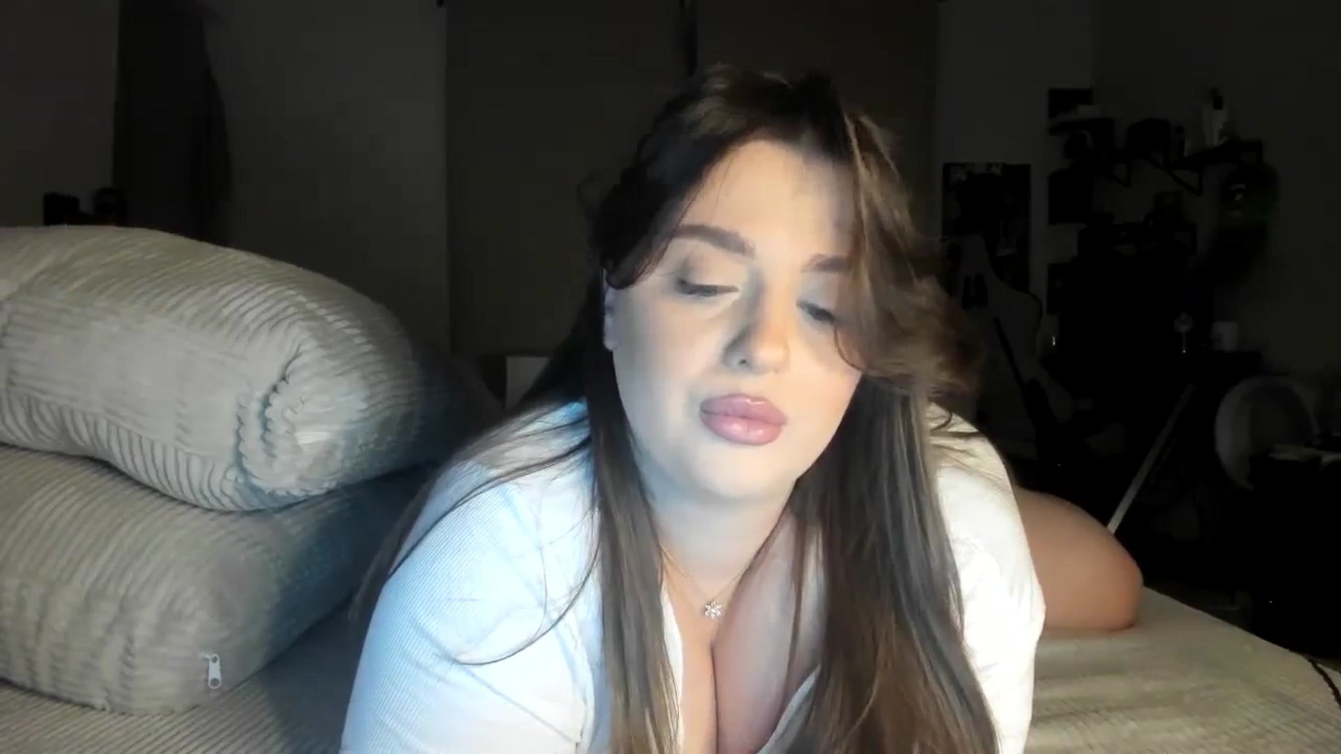Gallery image thumbnail from IamAlishaBaby's myfreecams stream on, 06/18/2024, 22:41 image 4 of 20