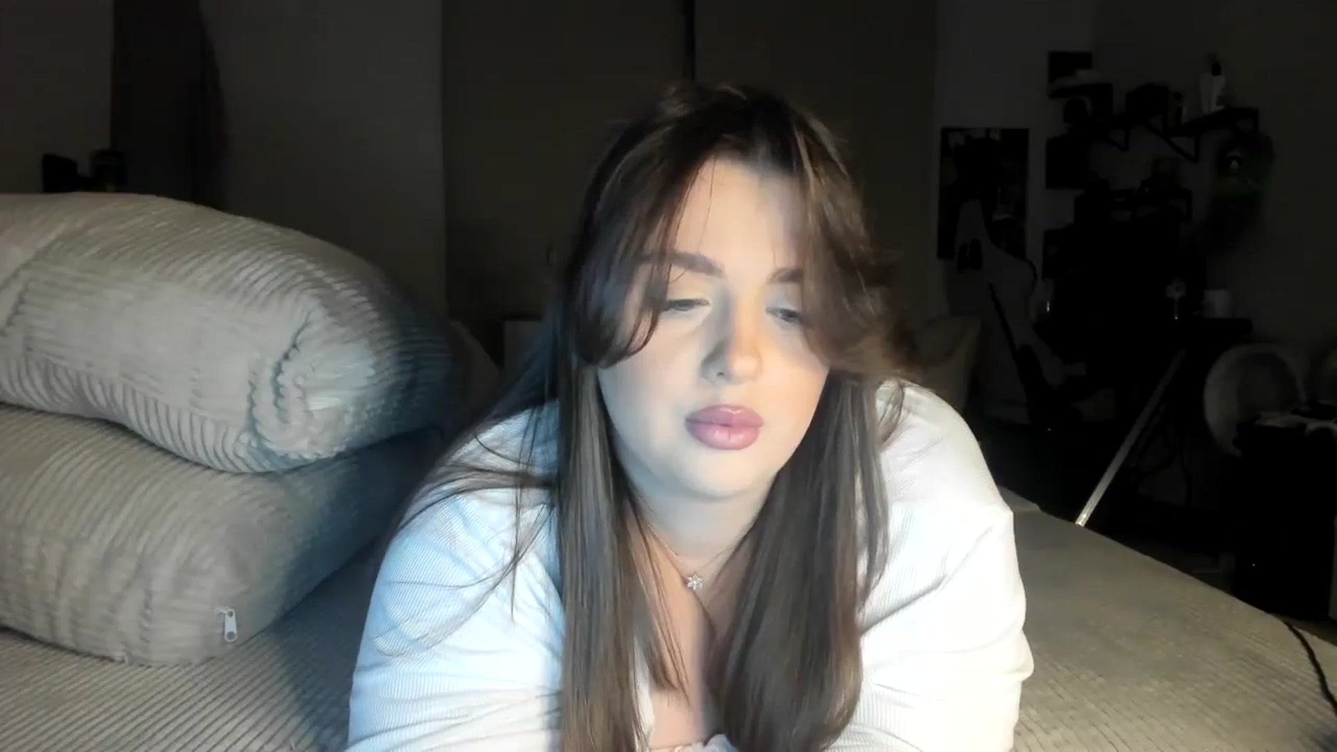 Gallery image thumbnail from IamAlishaBaby's myfreecams stream on, 06/18/2024, 22:41 image 5 of 20