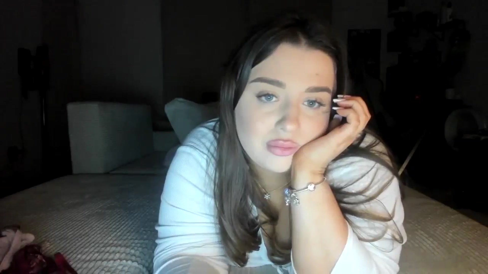 Gallery image thumbnail from IamAlishaBaby's myfreecams stream on, 06/25/2024, 24:20 image 6 of 20